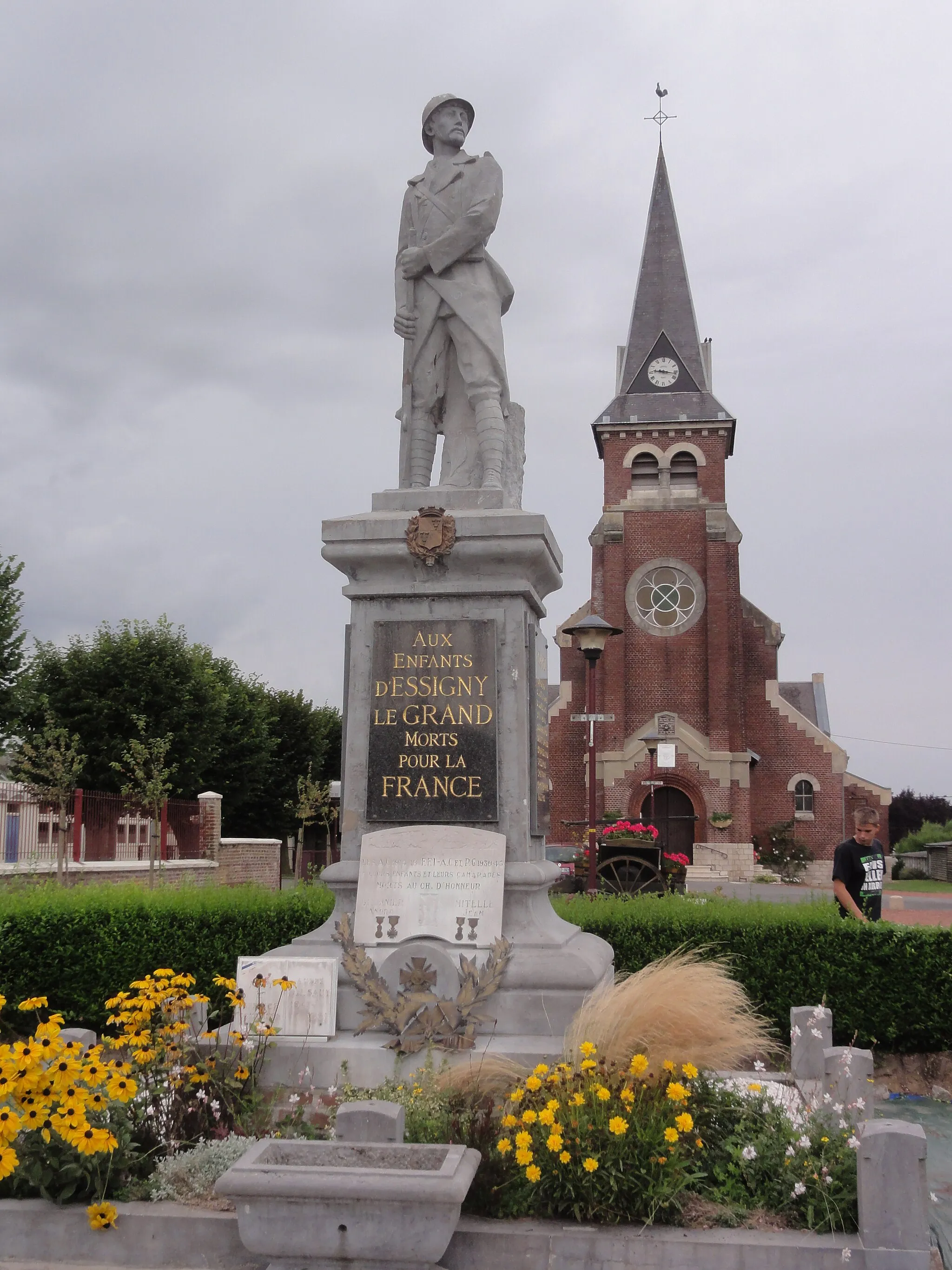 Photo showing: Essigny-le-Grand (Aisne) monument aux morts