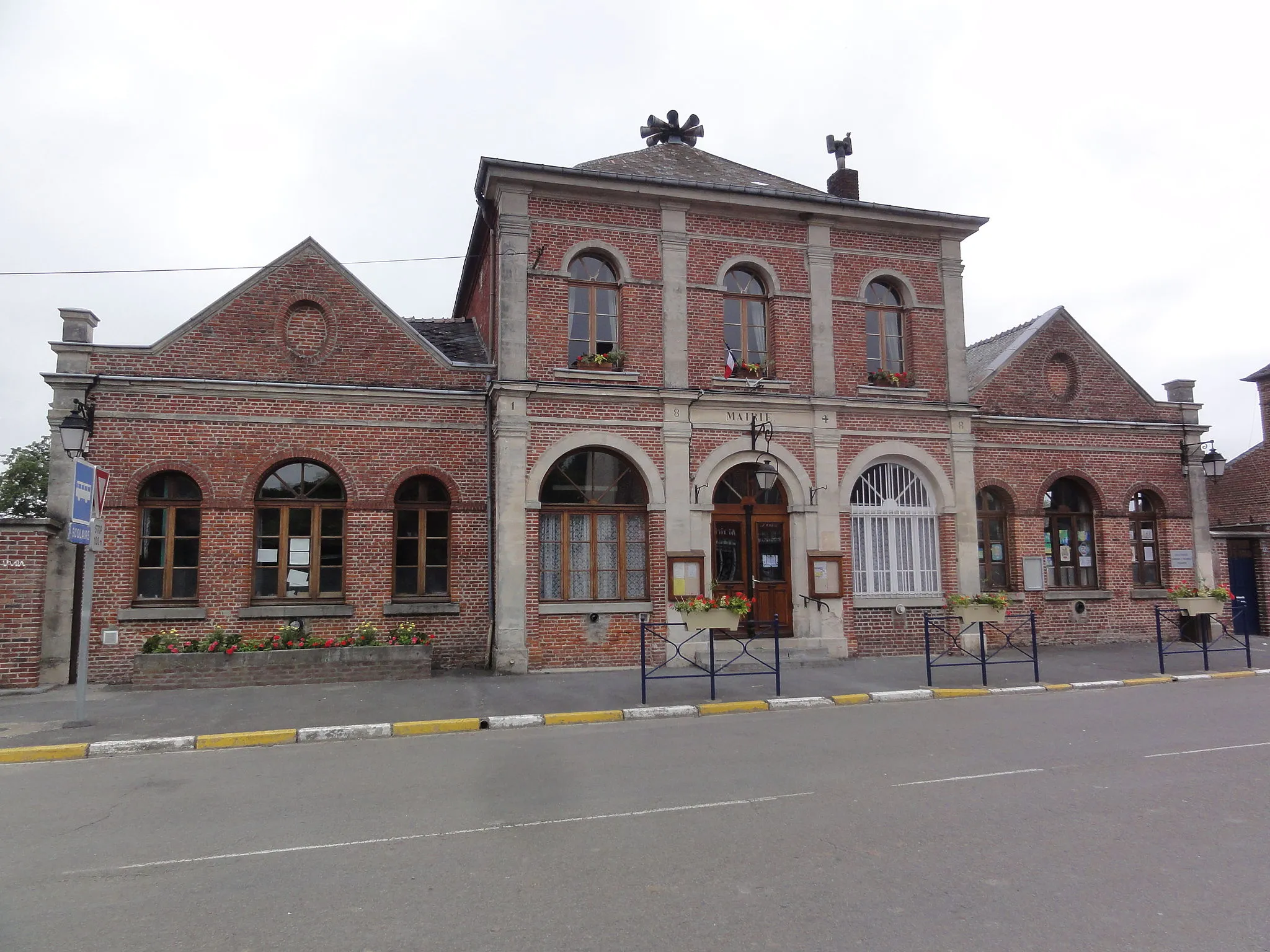 Photo showing: Étréaupont (Aisne) mairie-école