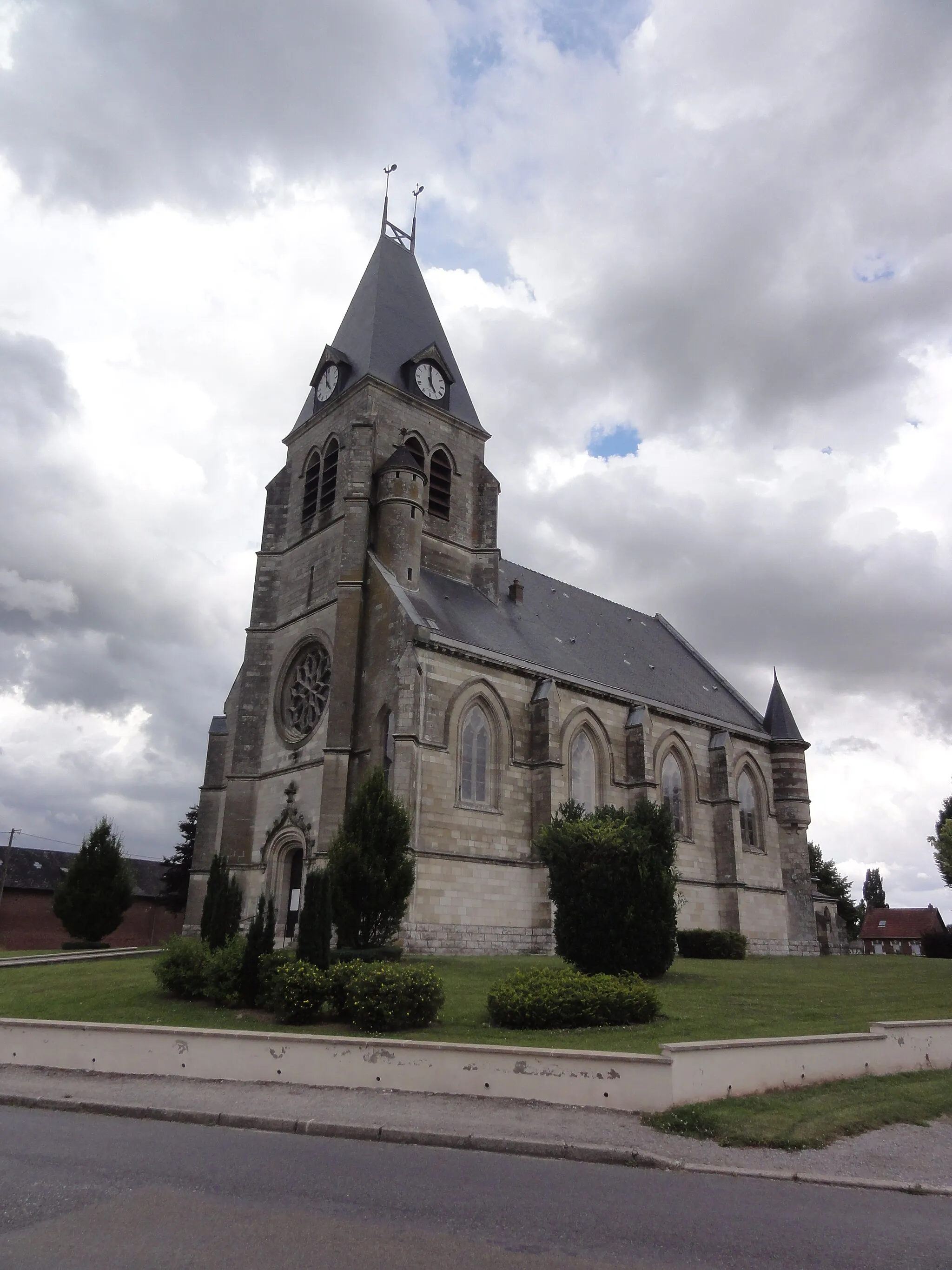 Photo showing: Étreillers (Aisne) église Saint-Cyr-et-Sainte-Julitte