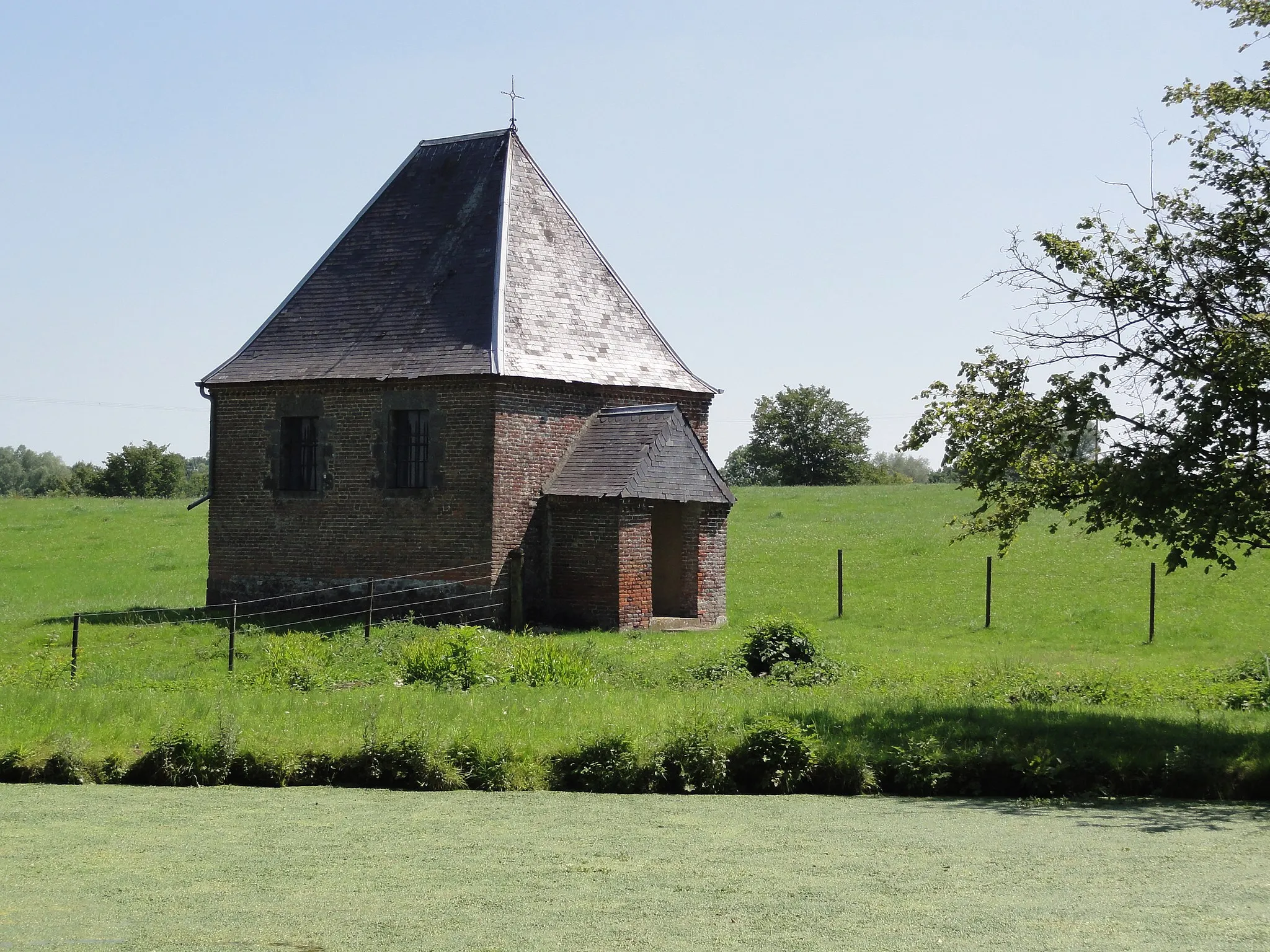 Photo showing: Fontenelle (Aisne, Fr) chapelle de l'étang