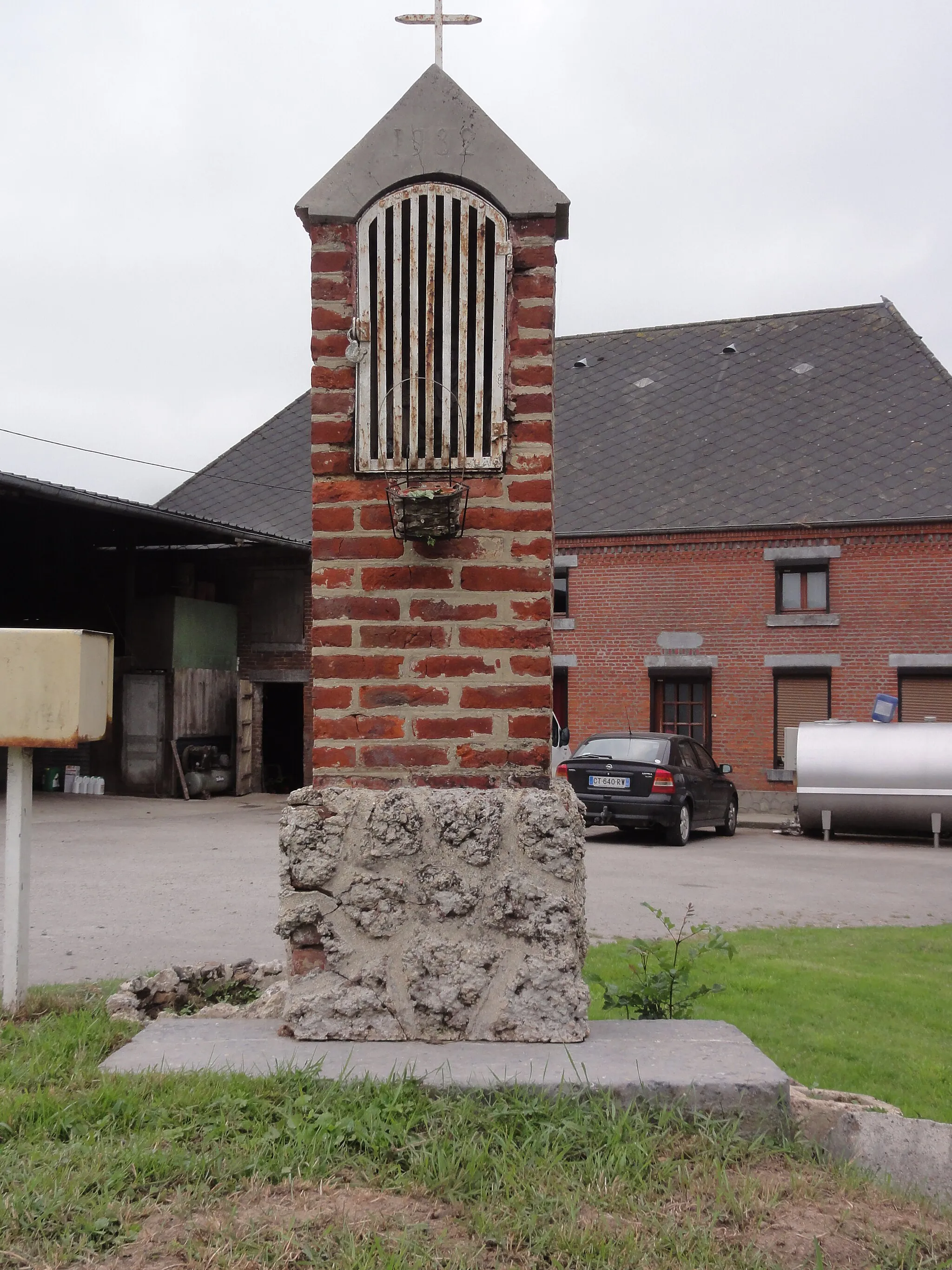 Photo showing: La Bouteille (Aisne) oratoire à La Cloperie