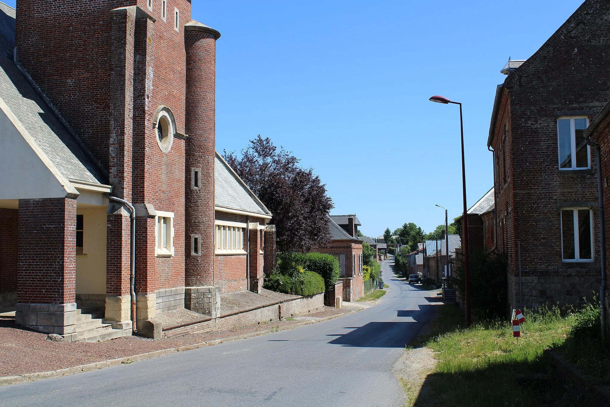 Photo showing: La rue d'Haution