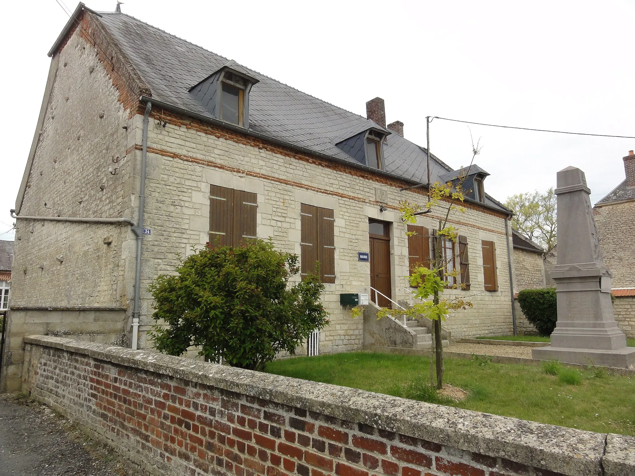 Photo showing: La Ville-aux-Bois-lès-Dizy (Aisne) mairie