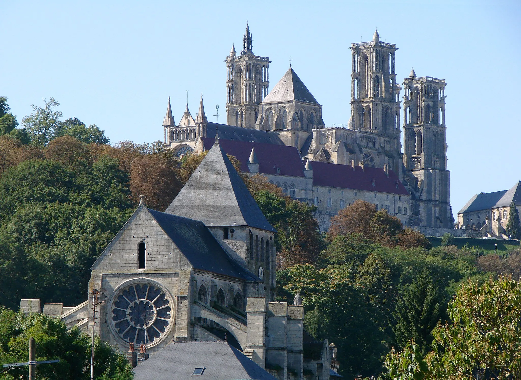 Photo showing: Vue de la cathédrale Notre-Dame de Laon.