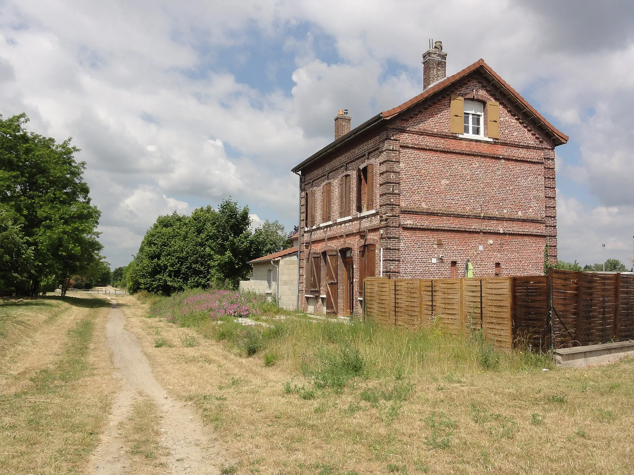 Photo showing: Mercin-et-Vaux (Aisne) ancienne gare de Mercin-Pommiers