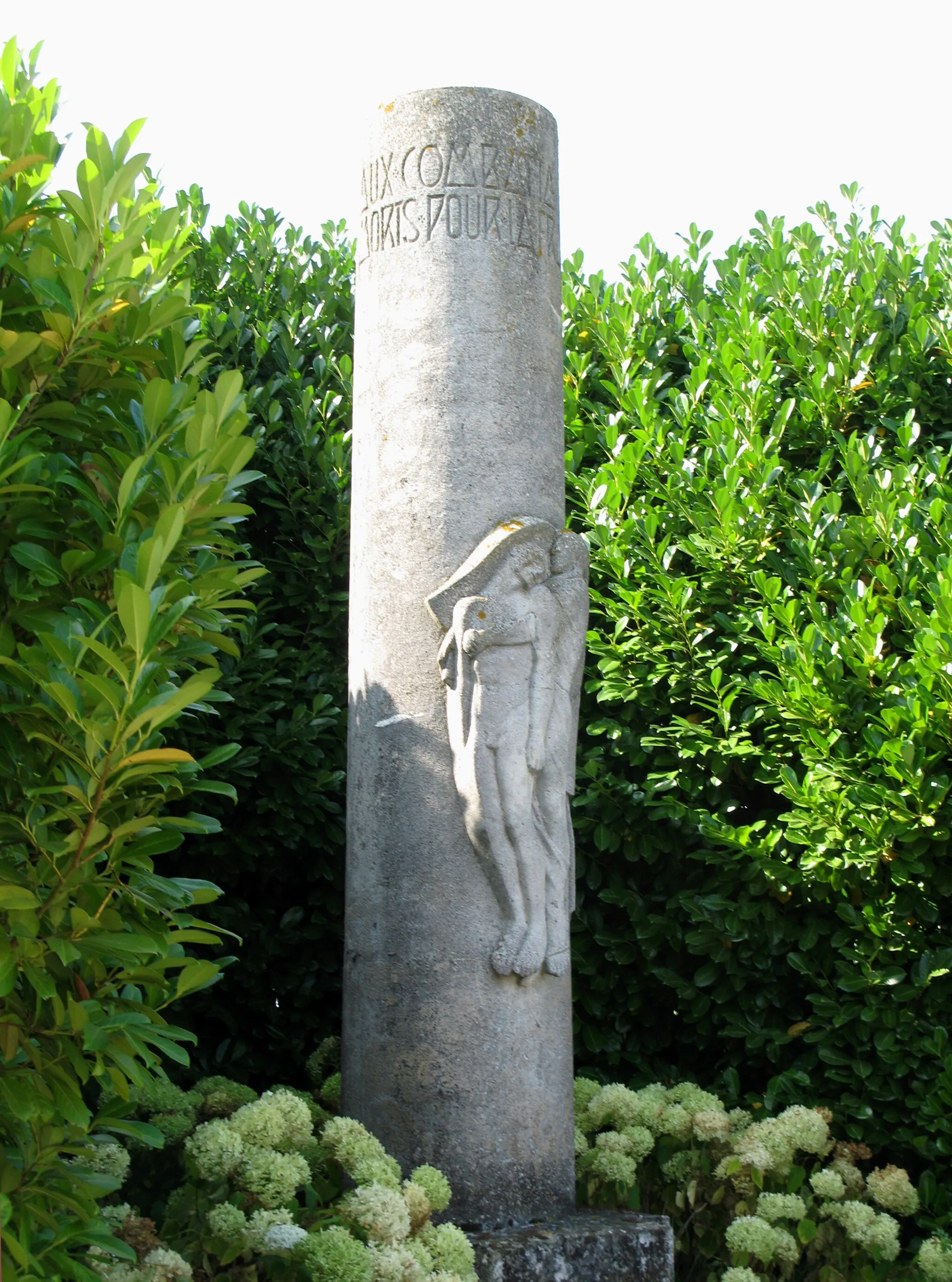 Photo showing: Missy-aux-Bois (Aisne, France) -
Le monument-aux-morts..
.