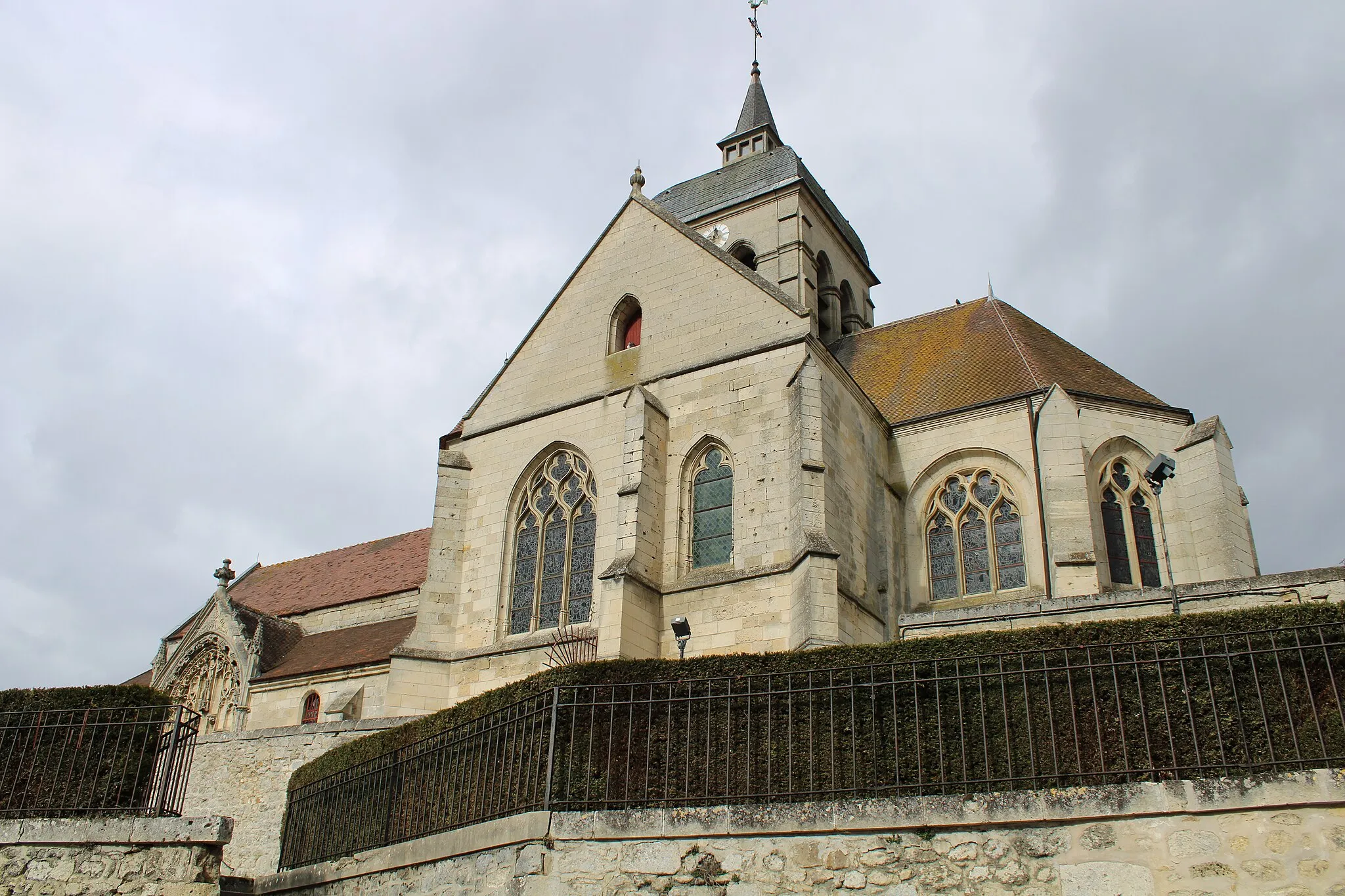 Photo showing: L'église Sainte-Radegonde.