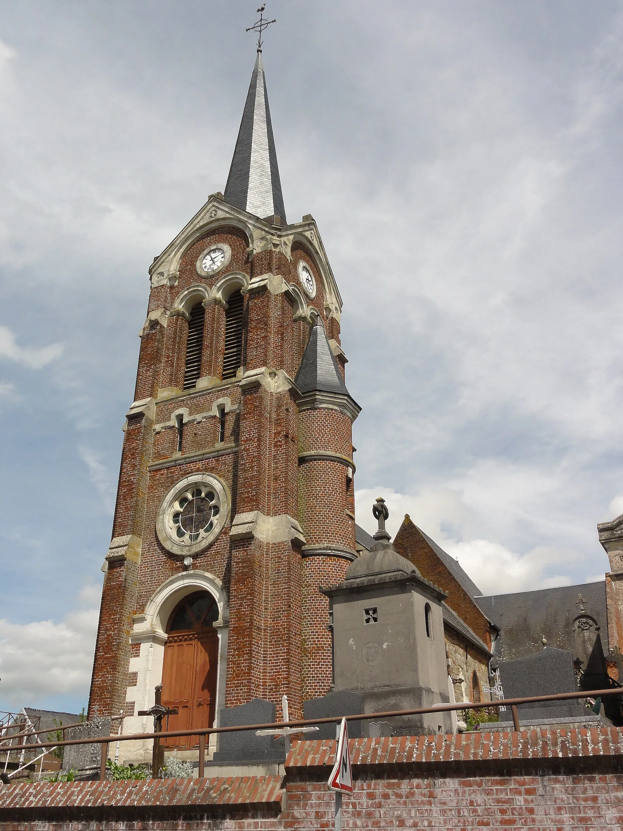 Photo showing: Montigny-sur-Crécy (Aisne) église