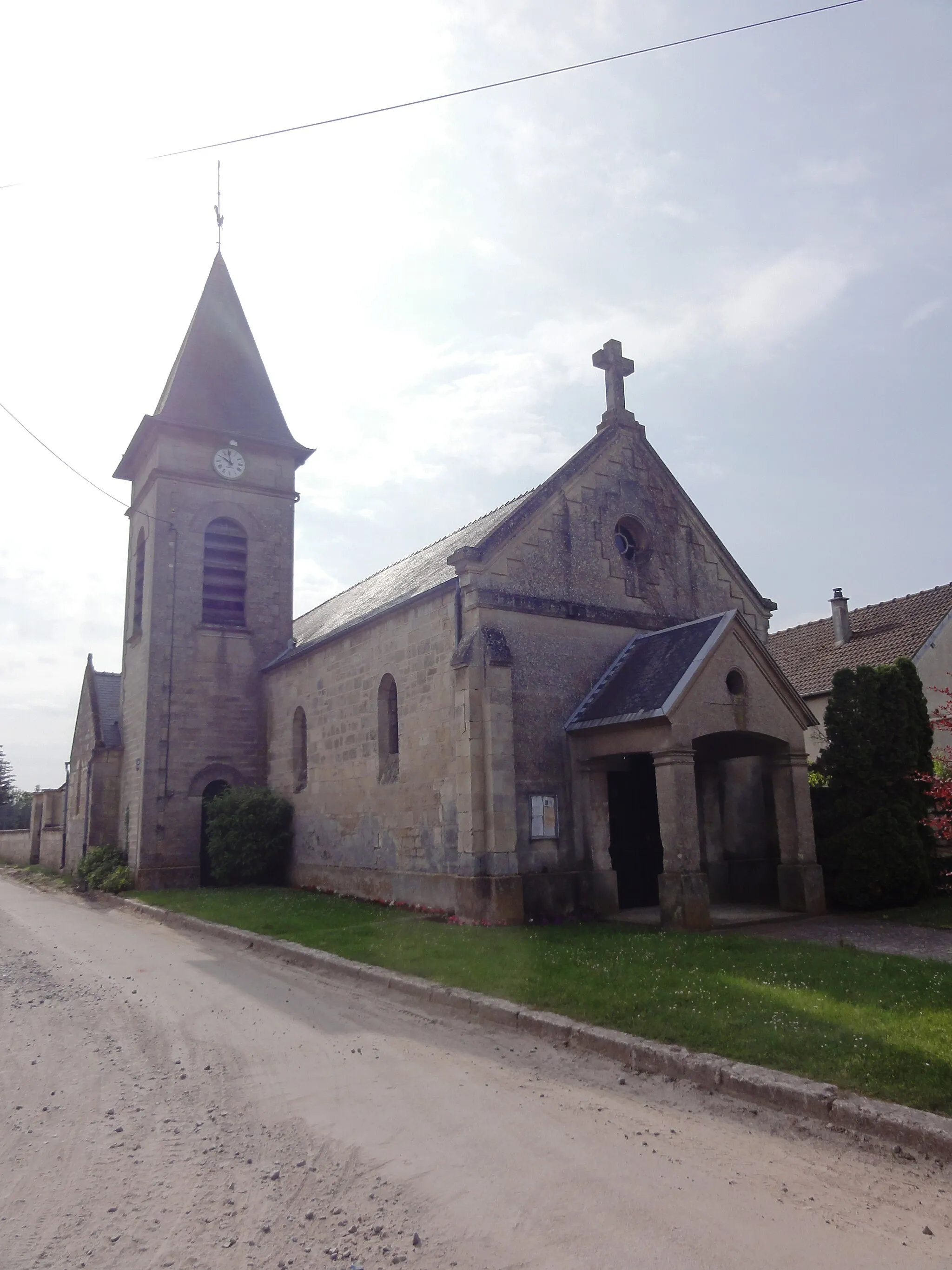 Photo showing: Osly-Courtil (Aisne) Église