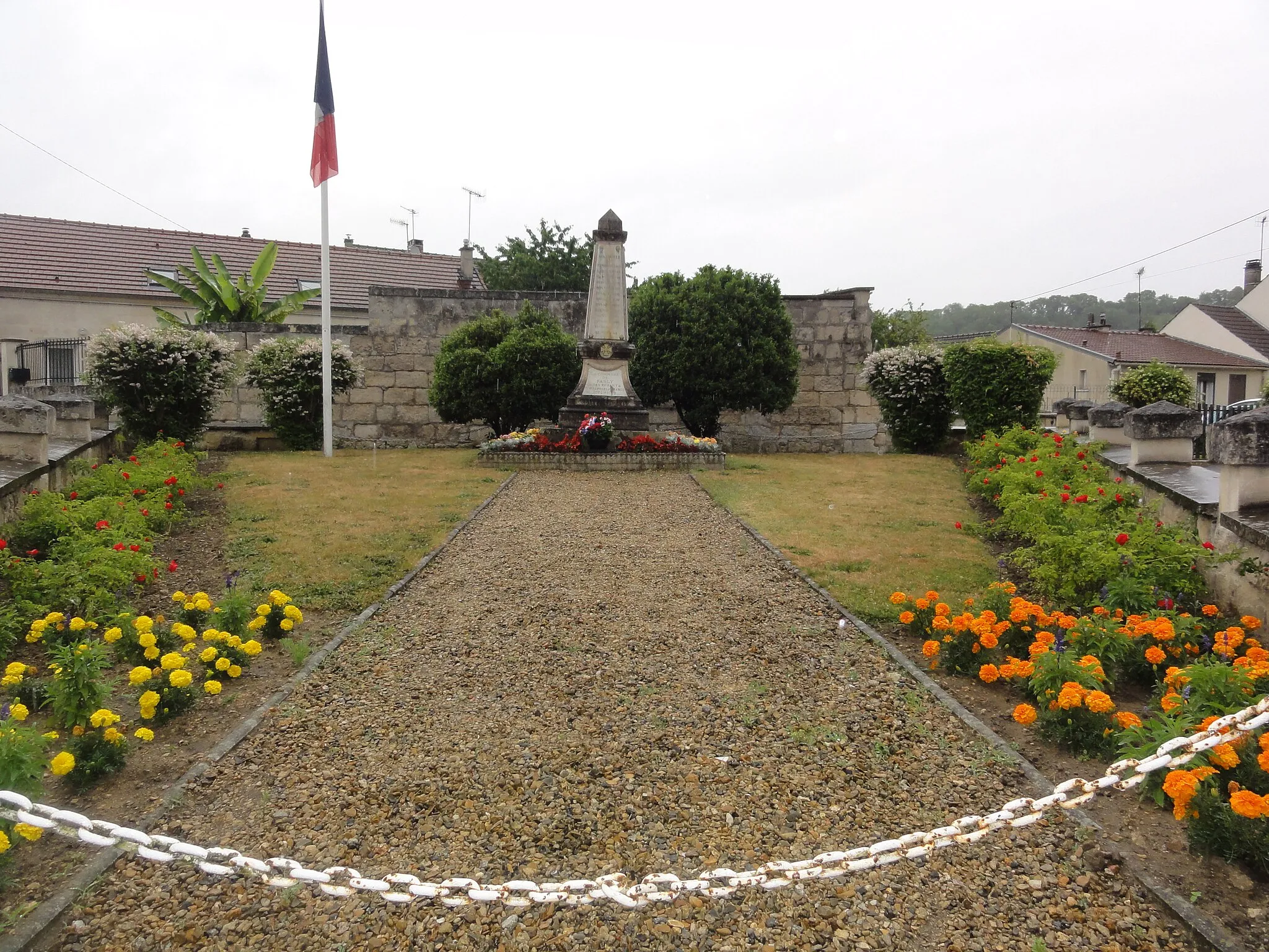 Photo showing: Pasly (Aisne) Monument aux morts