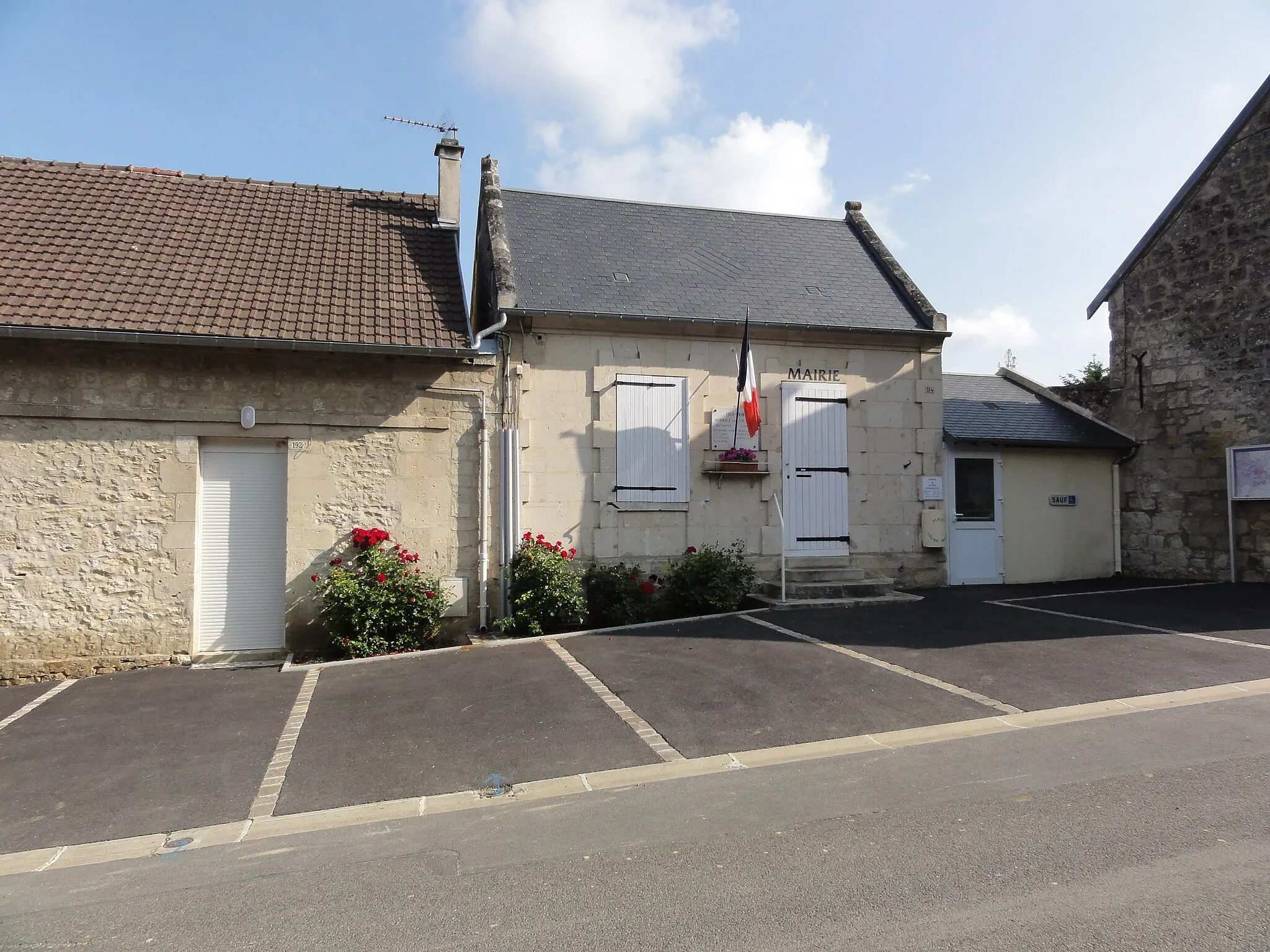 Photo showing: Ploisy (Aisne) mairie