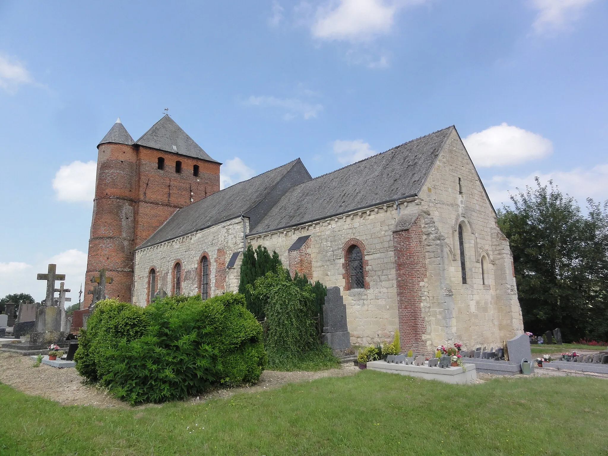 Photo showing: Prisces (Aisne) église