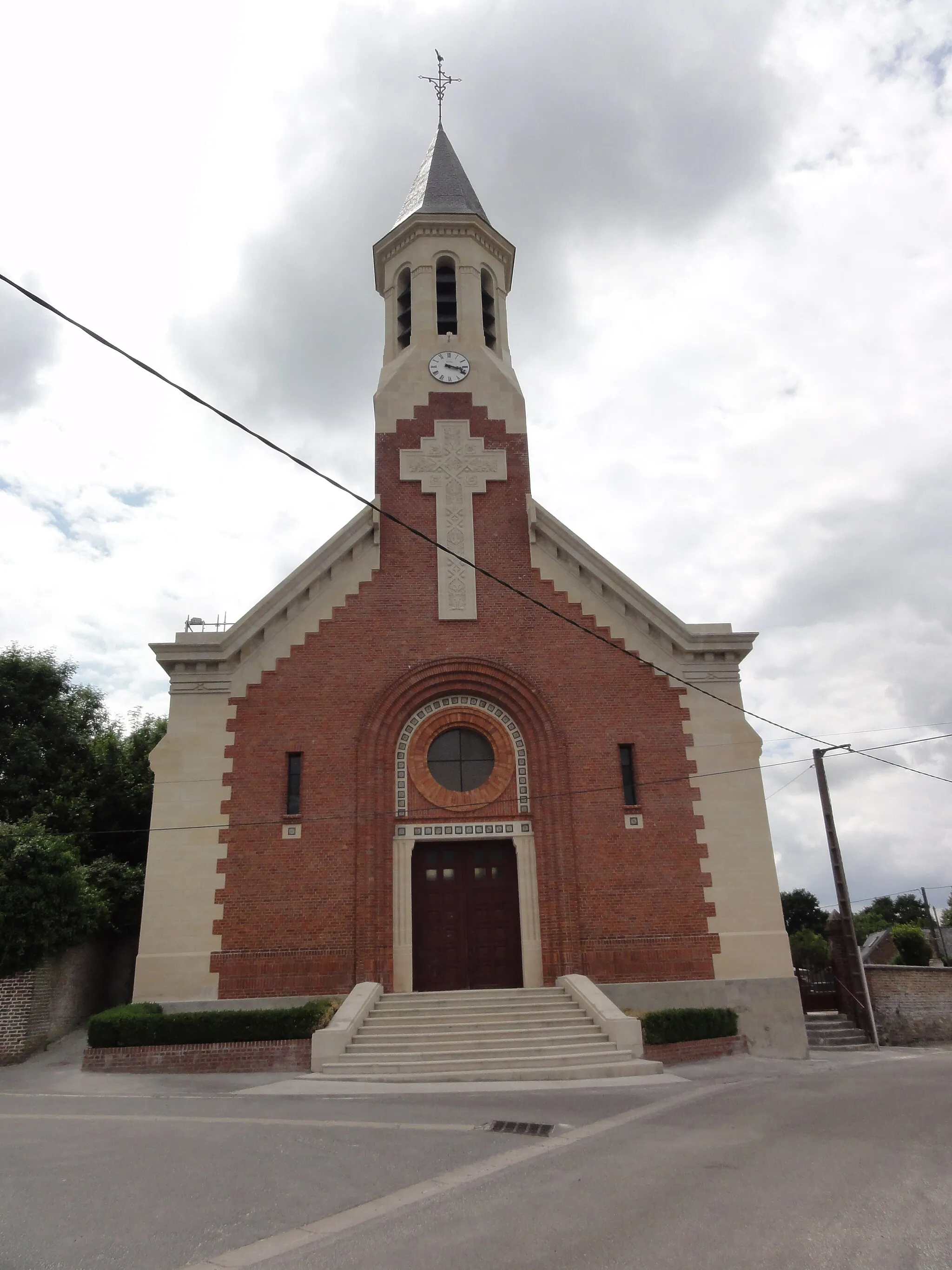 Photo showing: Quierzy (Aisne) église