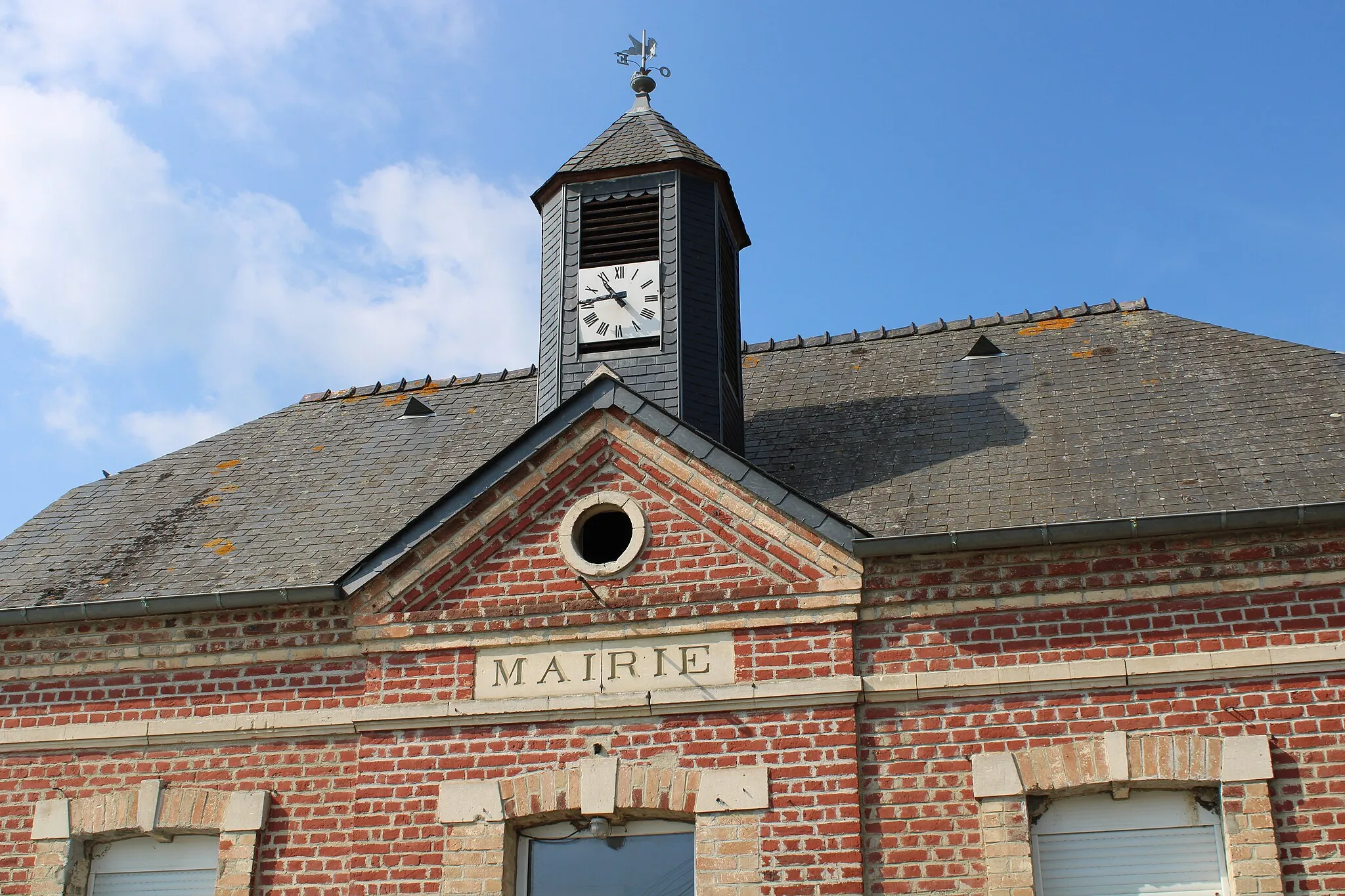 Photo showing: Le clocheton de l'église