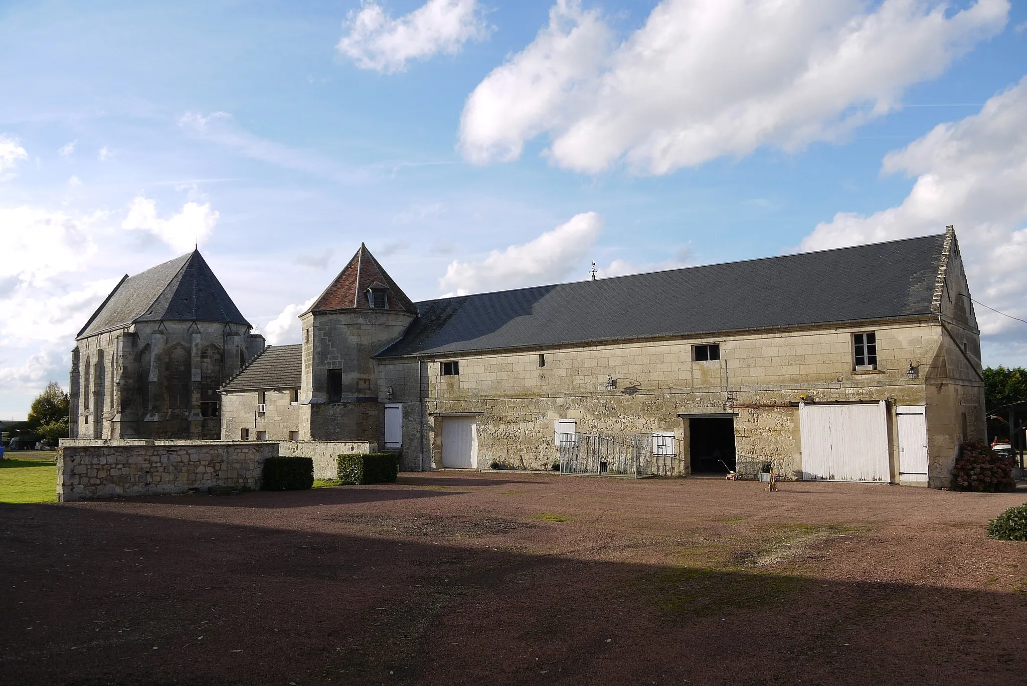 Photo showing: Commanderie du Mont-de-Soissons, Serches (Aisne)