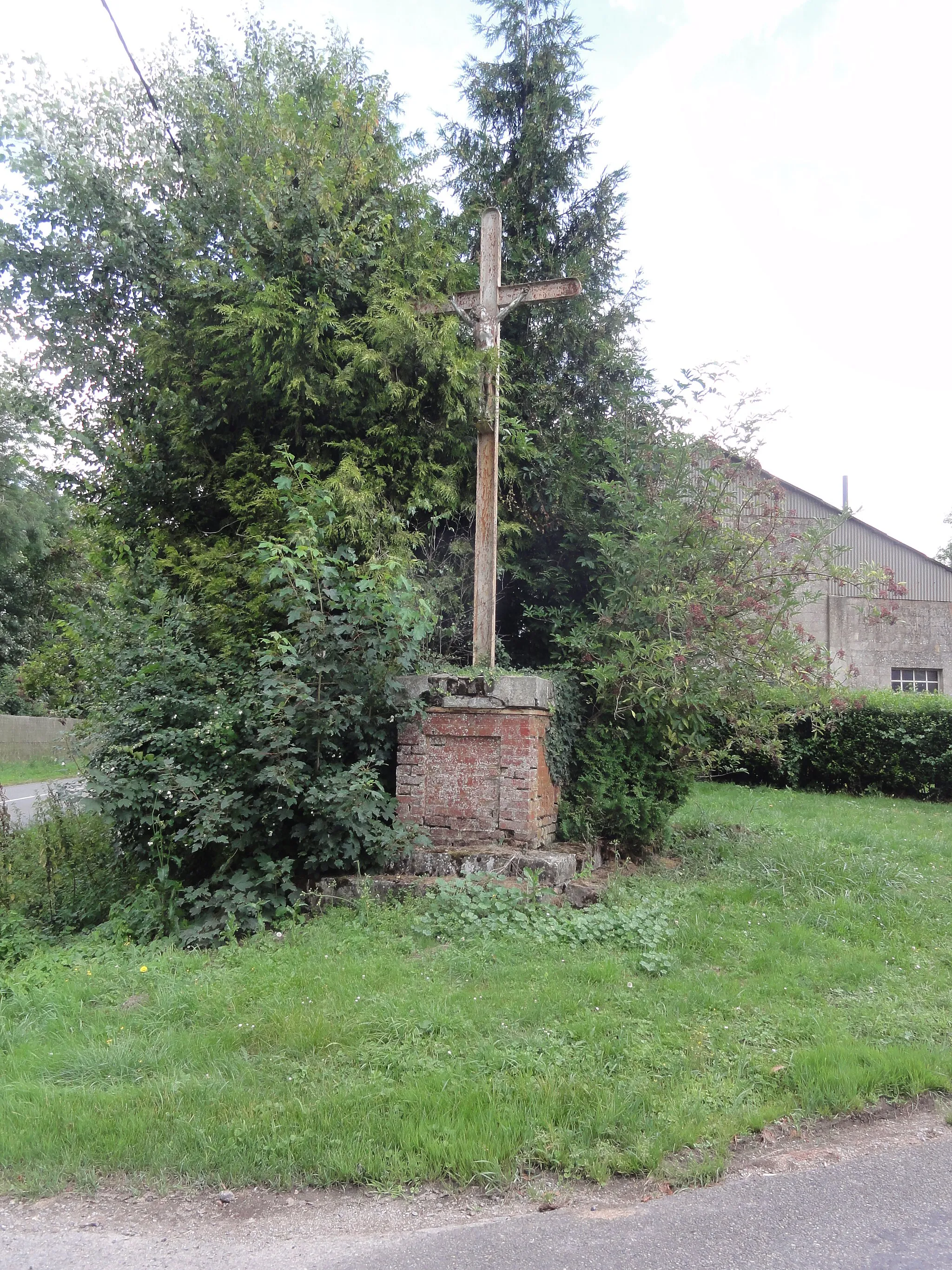 Photo showing: Vaux-en-Vermandois (Aisne) calvaire B