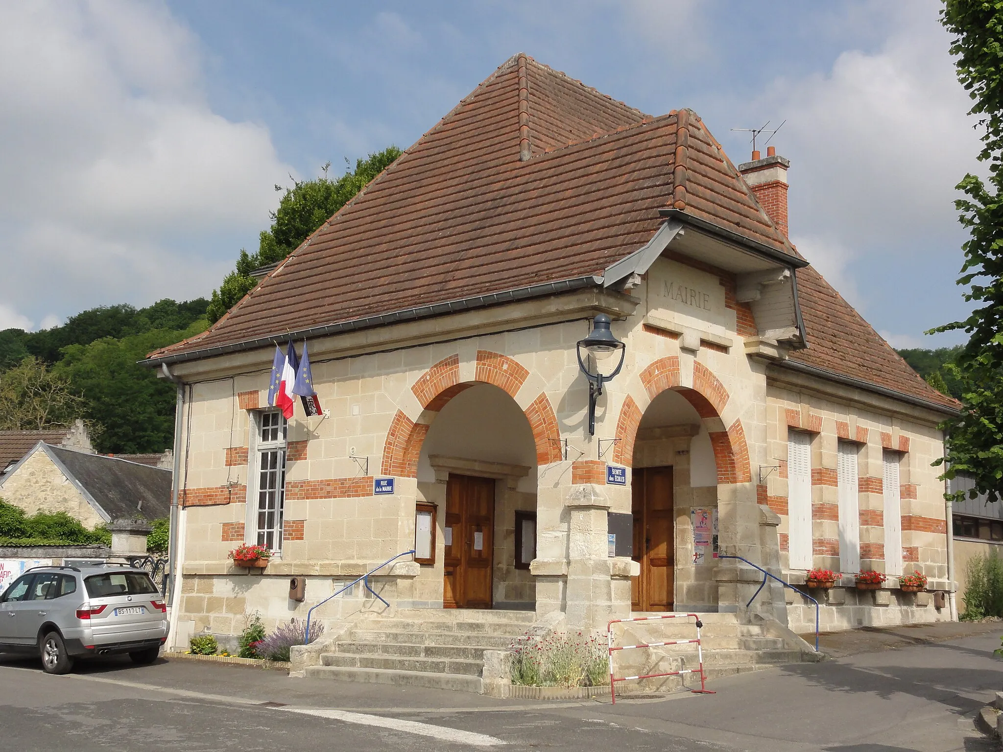 Photo showing: Vauxbuin (Aisne) mairie