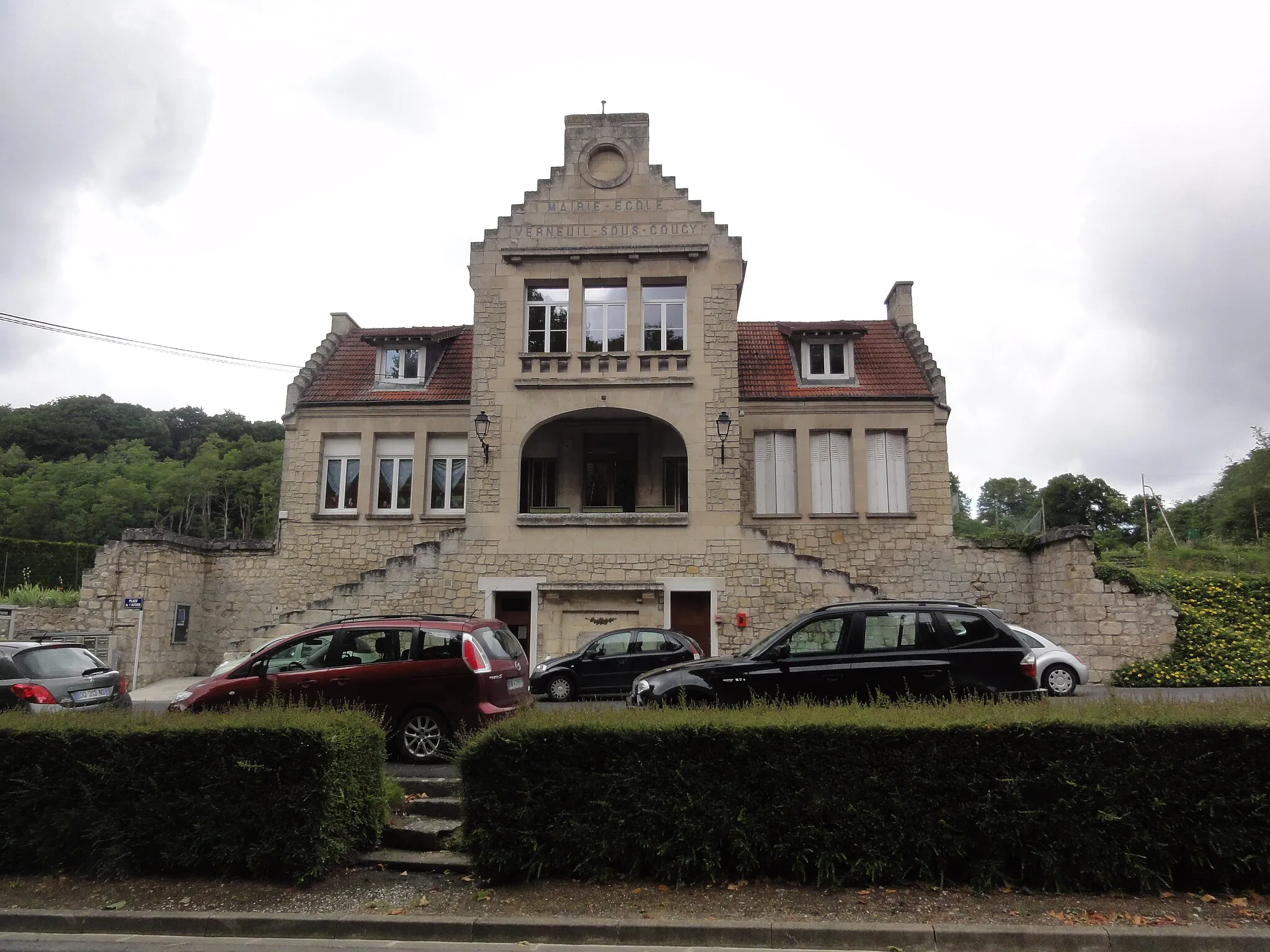 Photo showing: Verneuil-sous-Coucy (Aisne) mairie