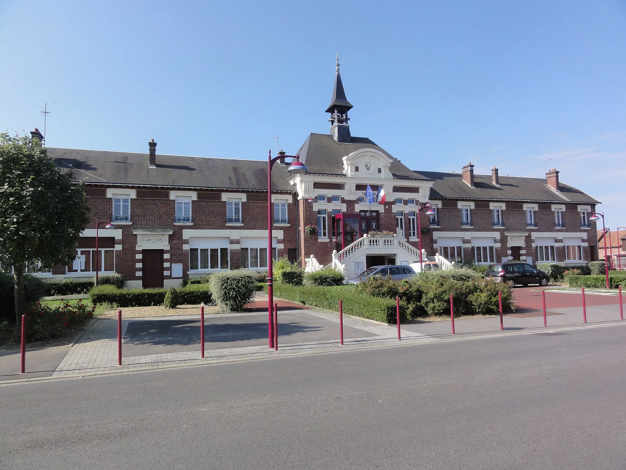 Photo showing: Viry-Noureuil (Aisne) mairie-école