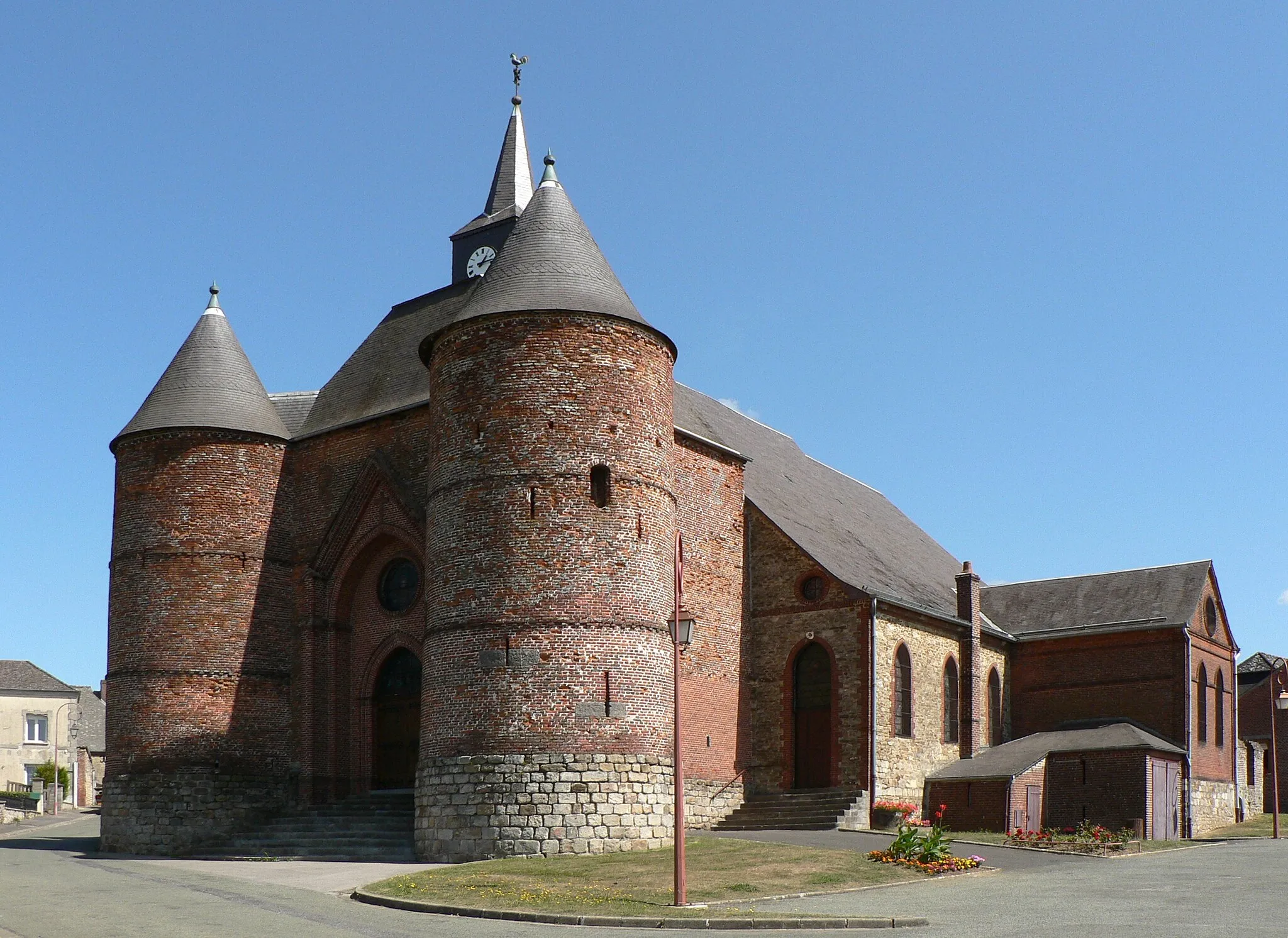 Photo showing: Eglise fortifiée de Wimy, Aisne, France