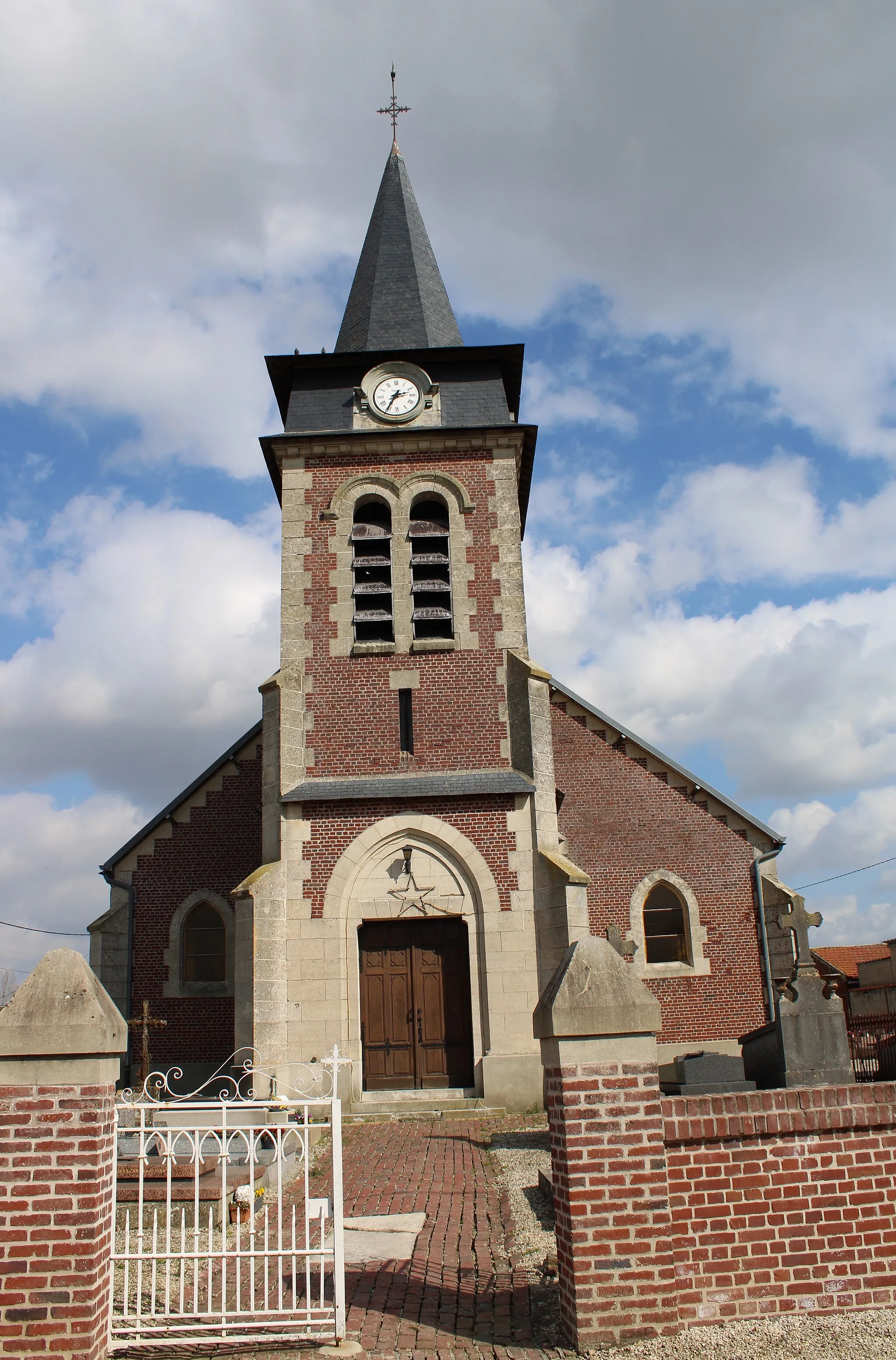 Photo showing: Façade de l'église