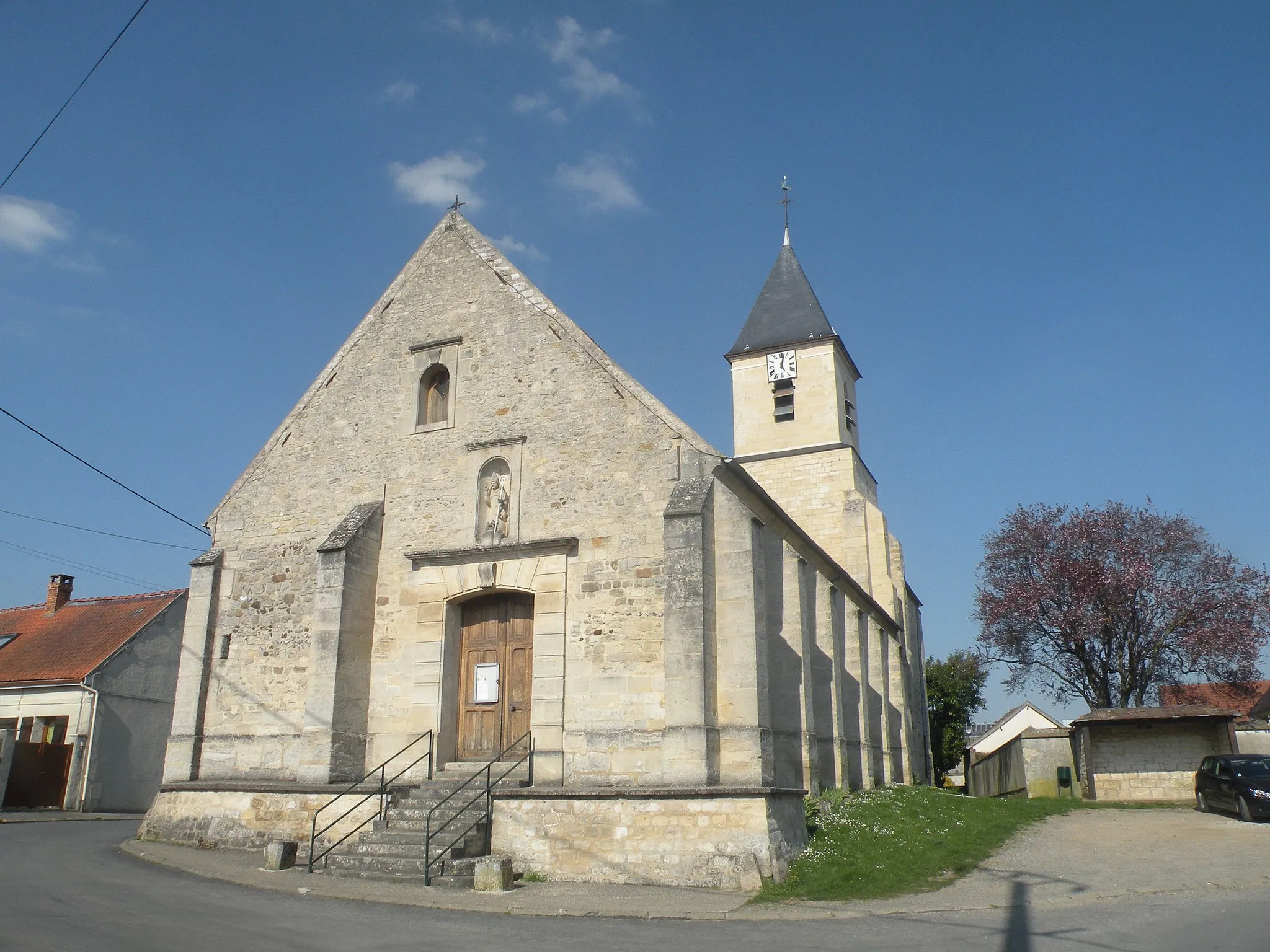 Photo showing: église Saint-Nicolas de Fresnoy-en-Thelle