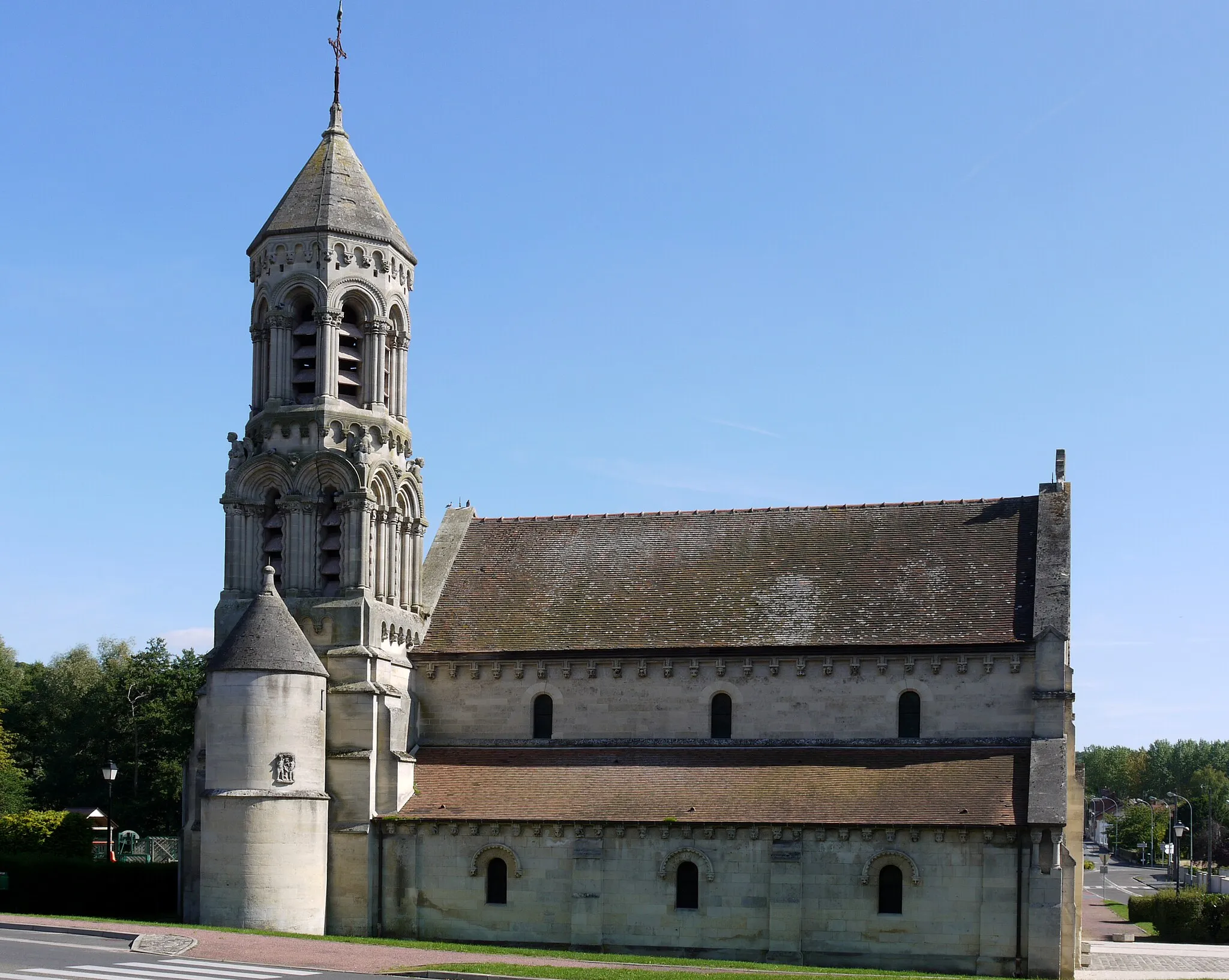 Photo showing: Eglise de Tracy le Val, Oise, France