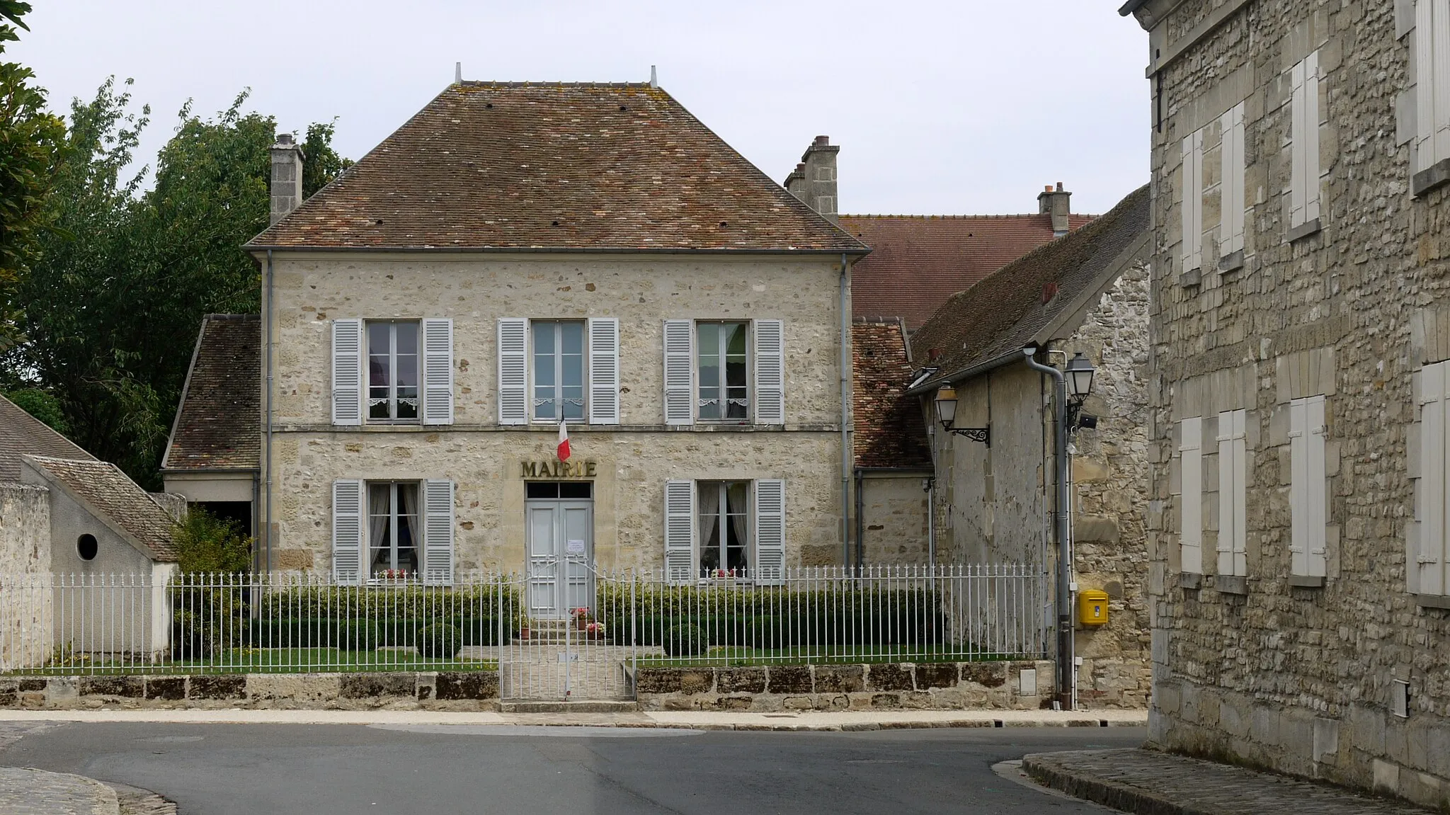 Photo showing: Town Hall of Commeny, Vexin français, Ile de France