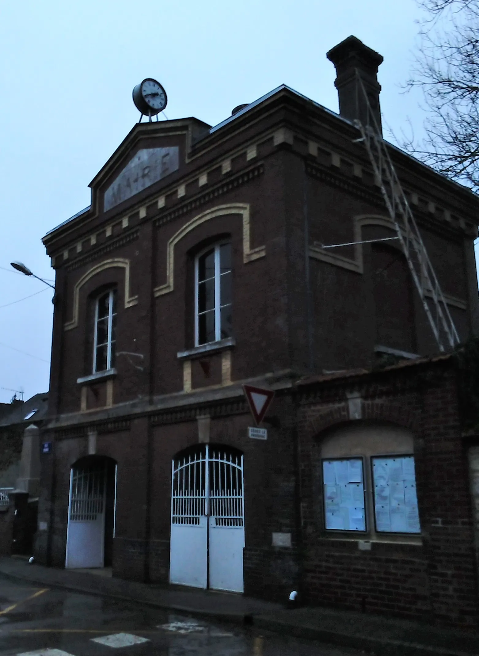 Photo showing: Chauvincourt en 2019 - tour de campagne.