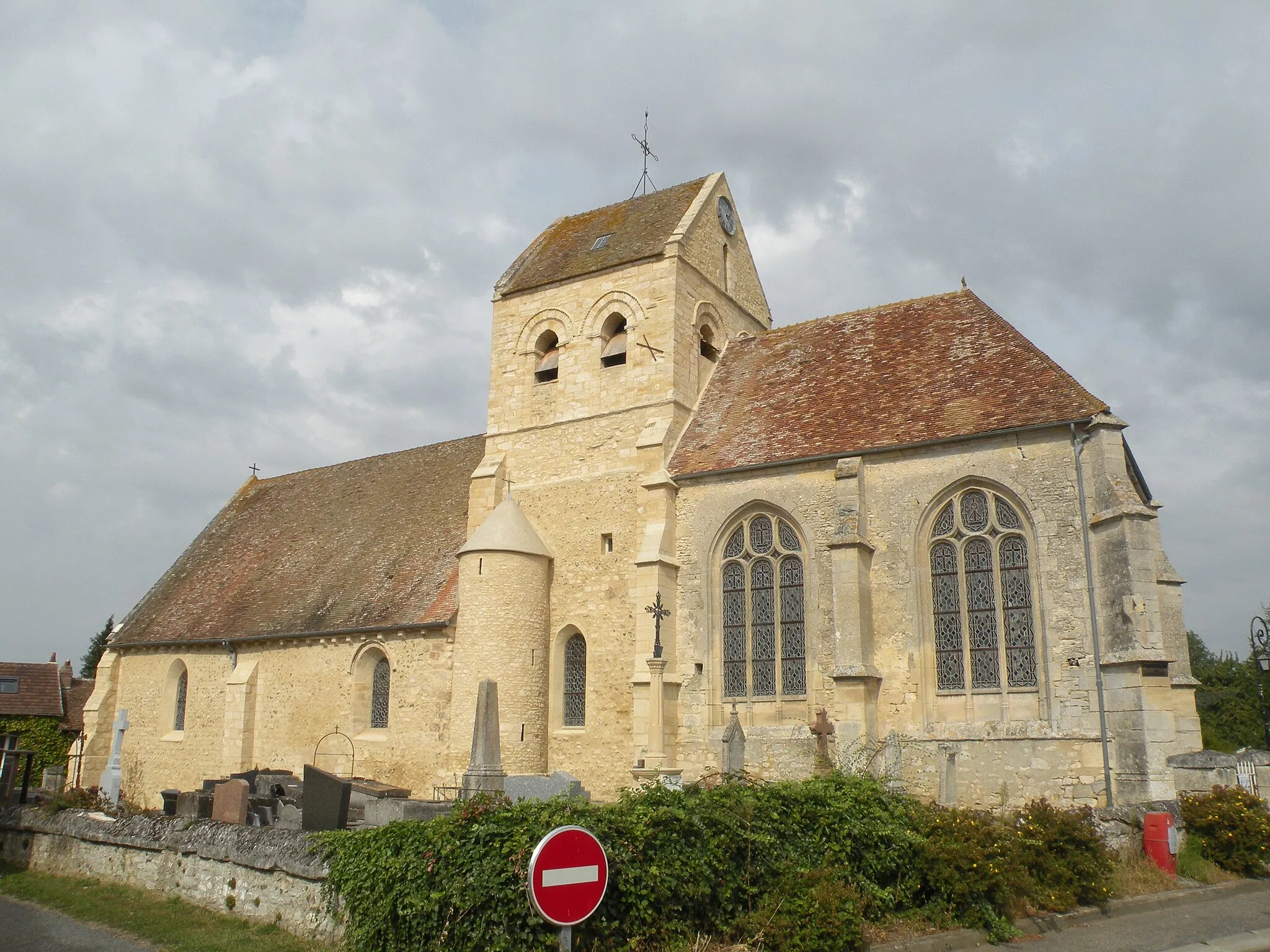 Photo showing: Église Saint Lucien de Loconville