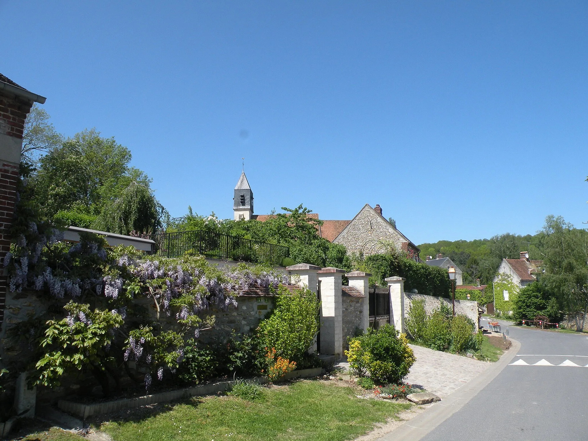 Photo showing: rue de Chavençon