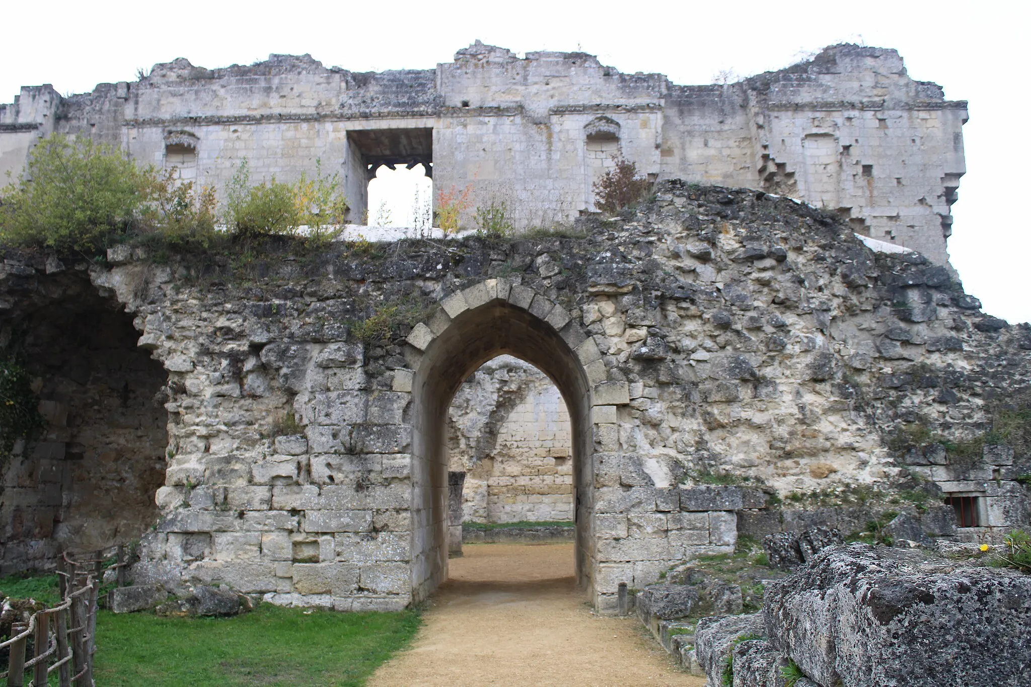 Photo showing: Château de Coucy 2022