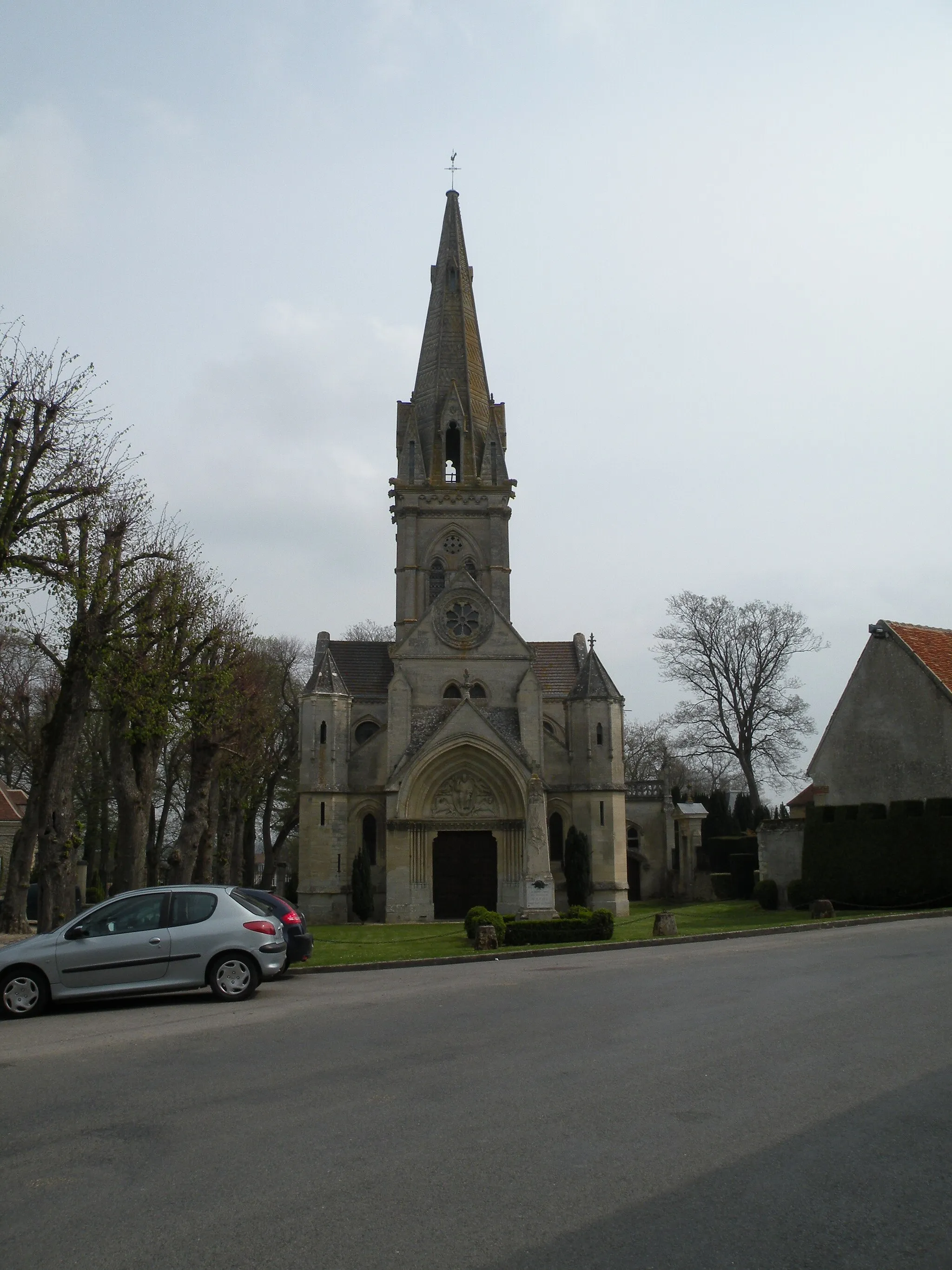 Photo showing: église