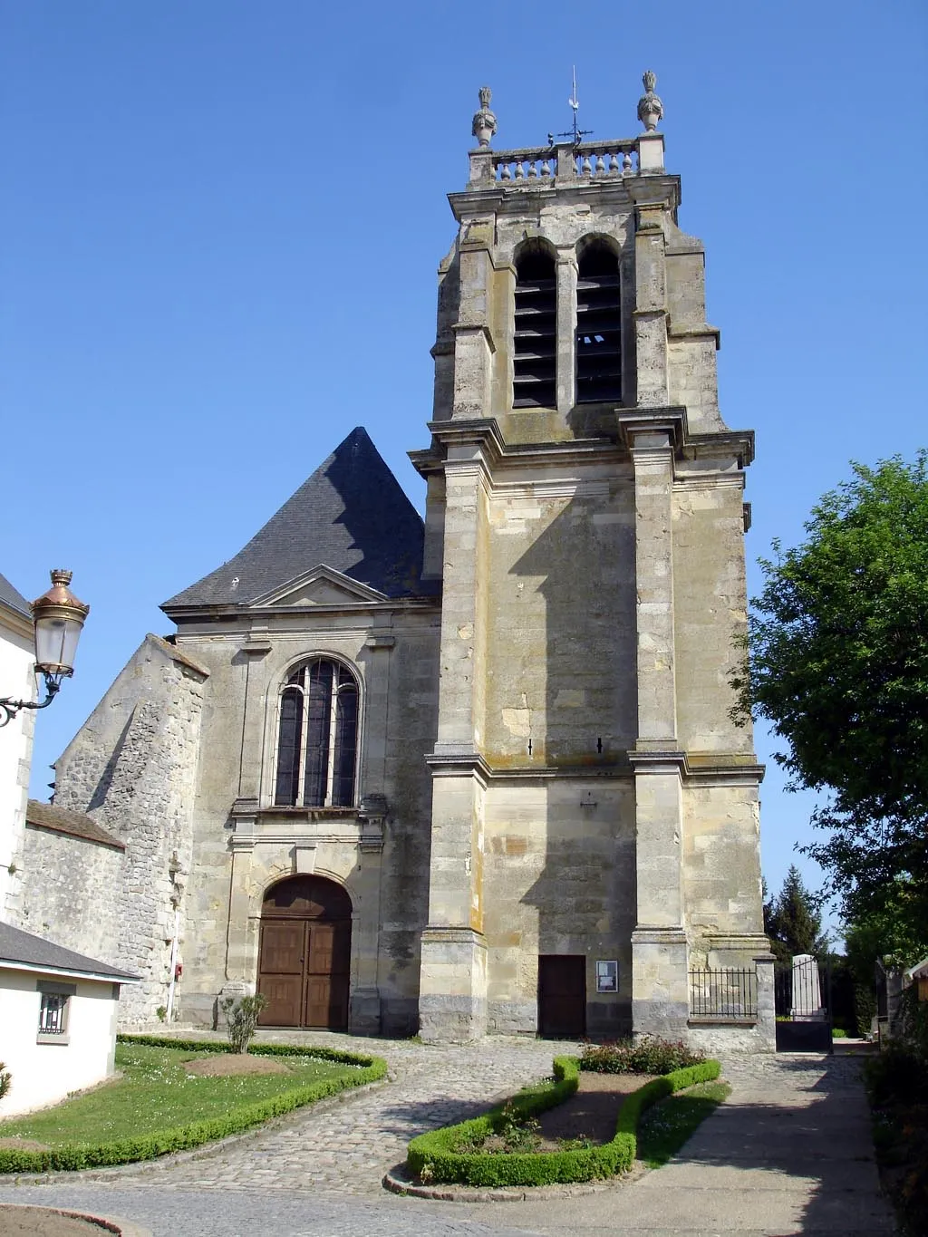 Photo showing: Facade de l'église Saint-Martin à Attainville (Val-d'Oise), France