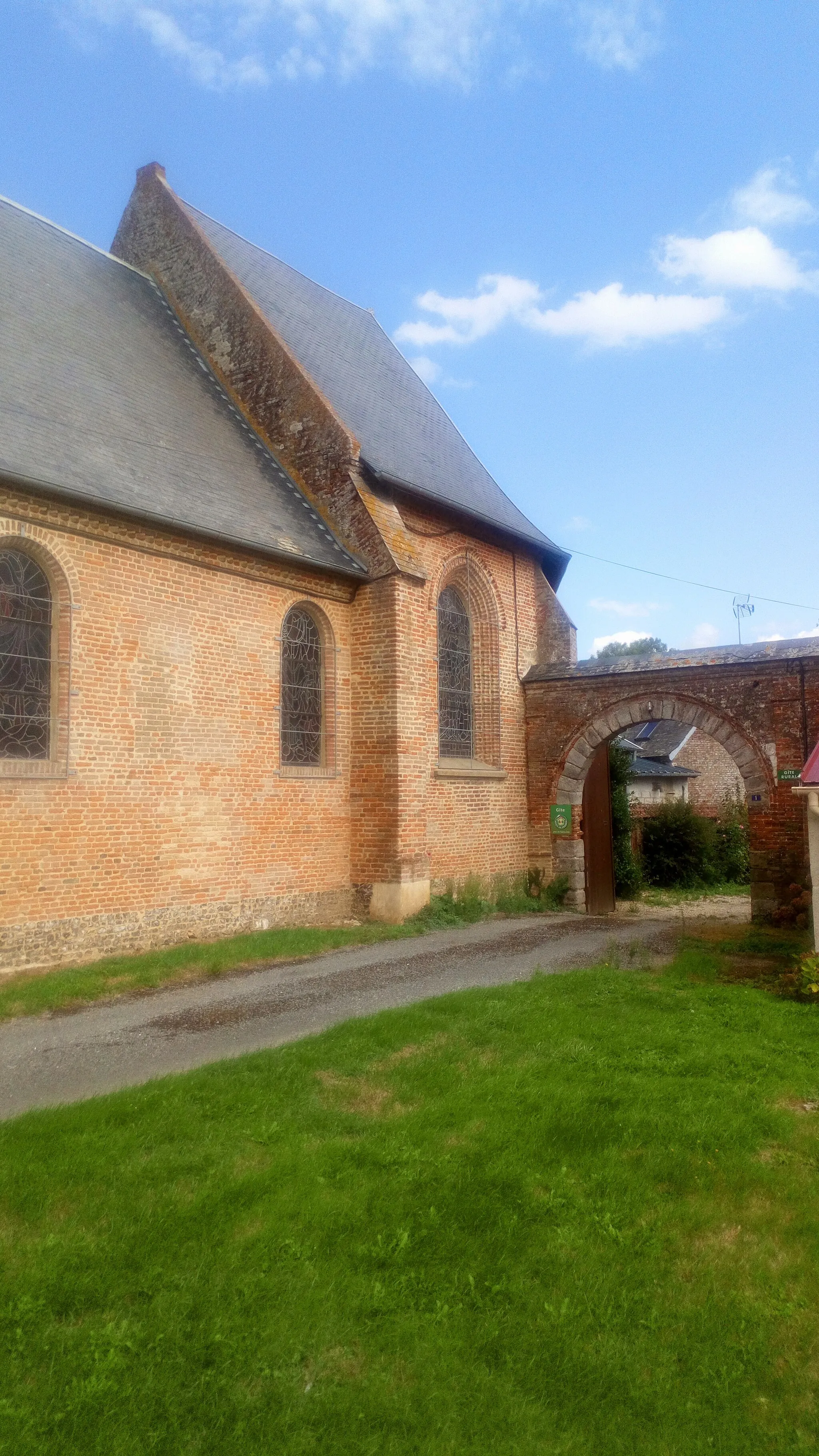 Photo showing: Église Saint-Sulpice de Quesnoy-le-Montant