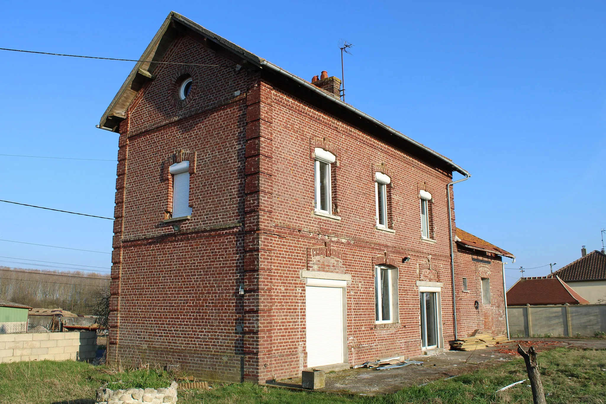 Photo showing: Ancienne gare de Catigny sur la ligne de Bussy à Ercheu des chemins de fer départementaux de l'Oise.