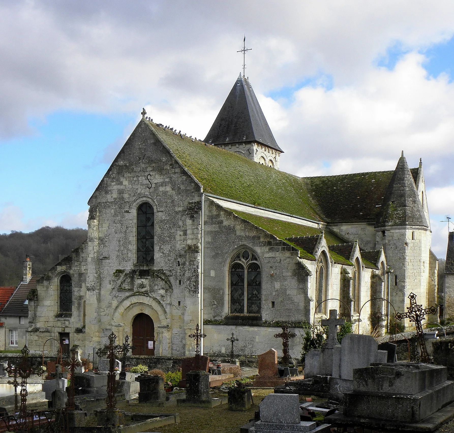 Photo showing: Église Saint-Martin de Bonneuil-en-Valois (60). Façade occidentale.