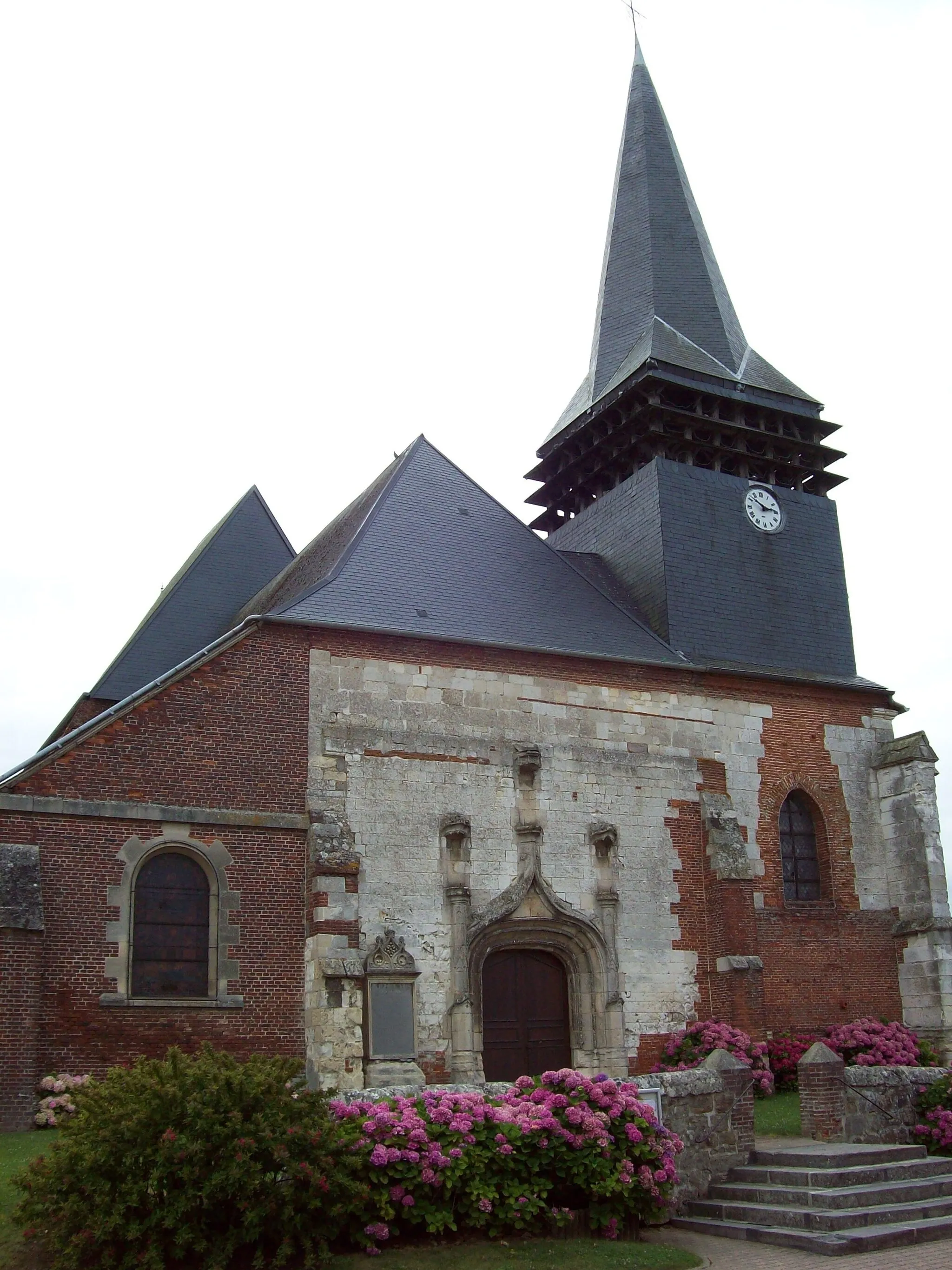 Photo showing: Eglise Saint-Simon et Saint-Jude de Wavignies (Oise)