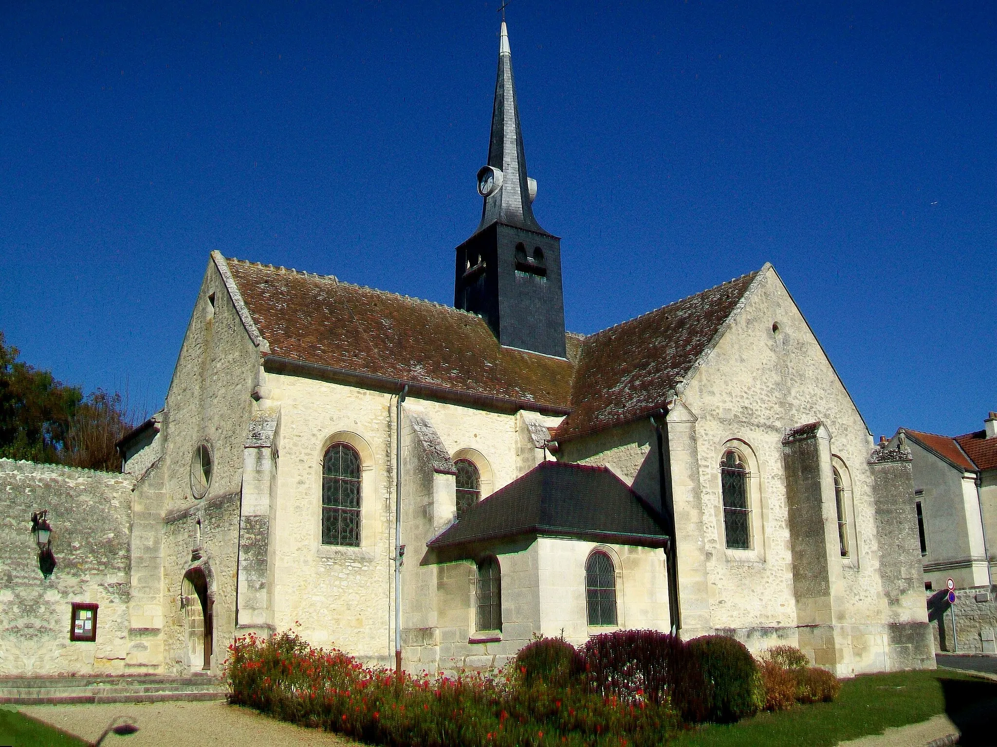 Photo showing: L'église Saint-Gervais à Courteil (60).