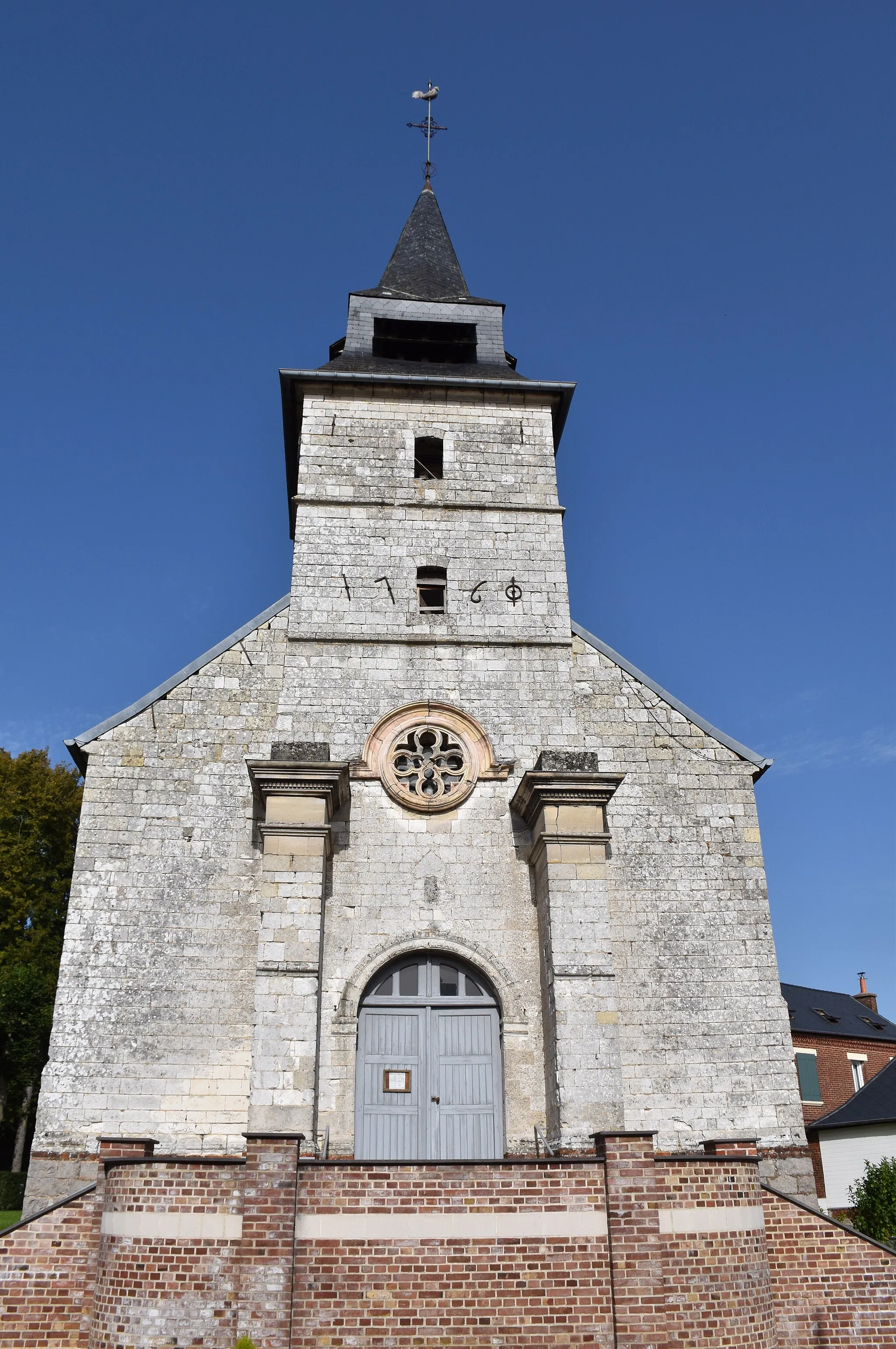Photo showing: Église Saint-Cyr et Sainte-Julitte d'Acheux-en-Amiénois