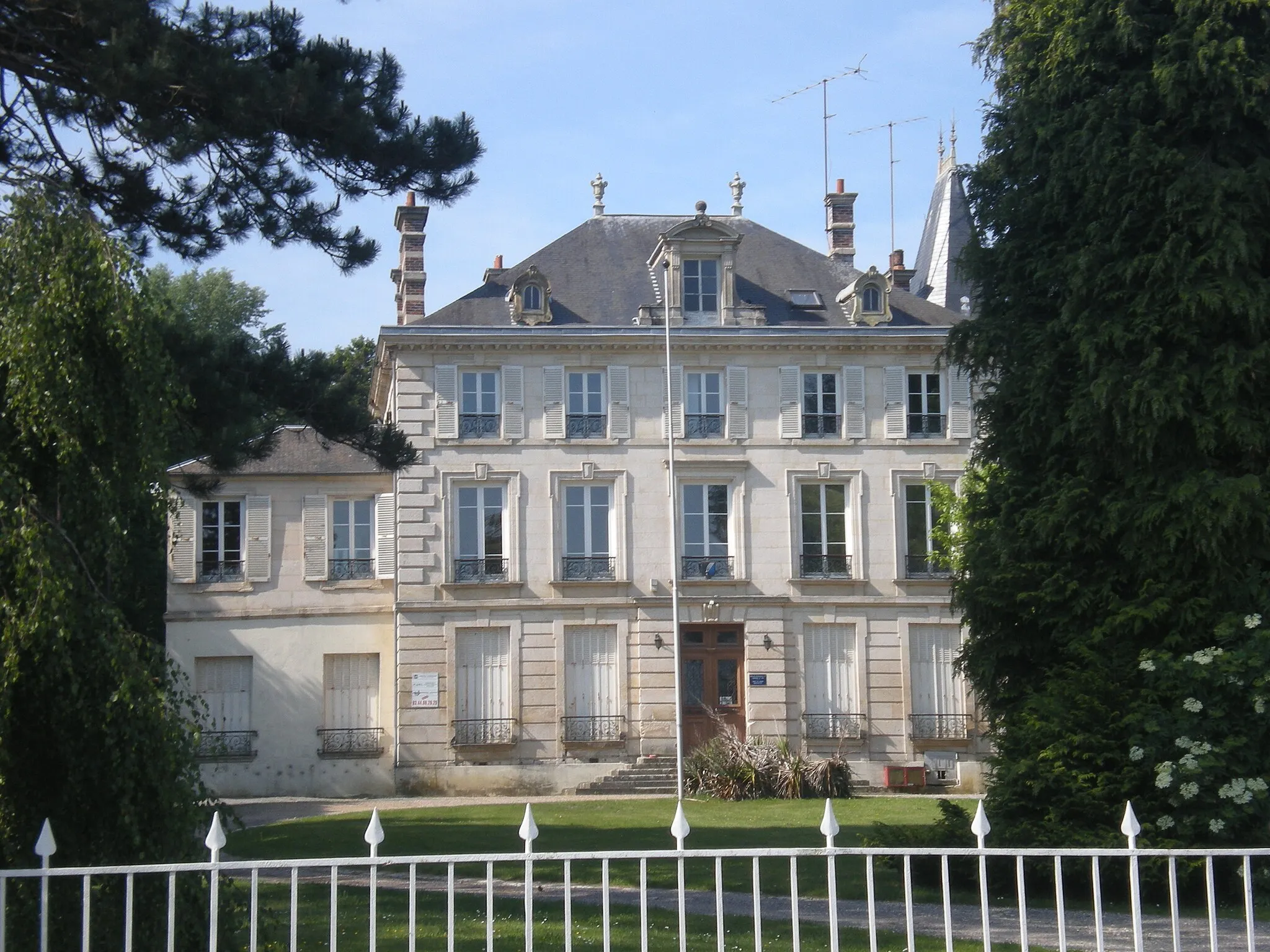 Photo showing: le château d'agnetz