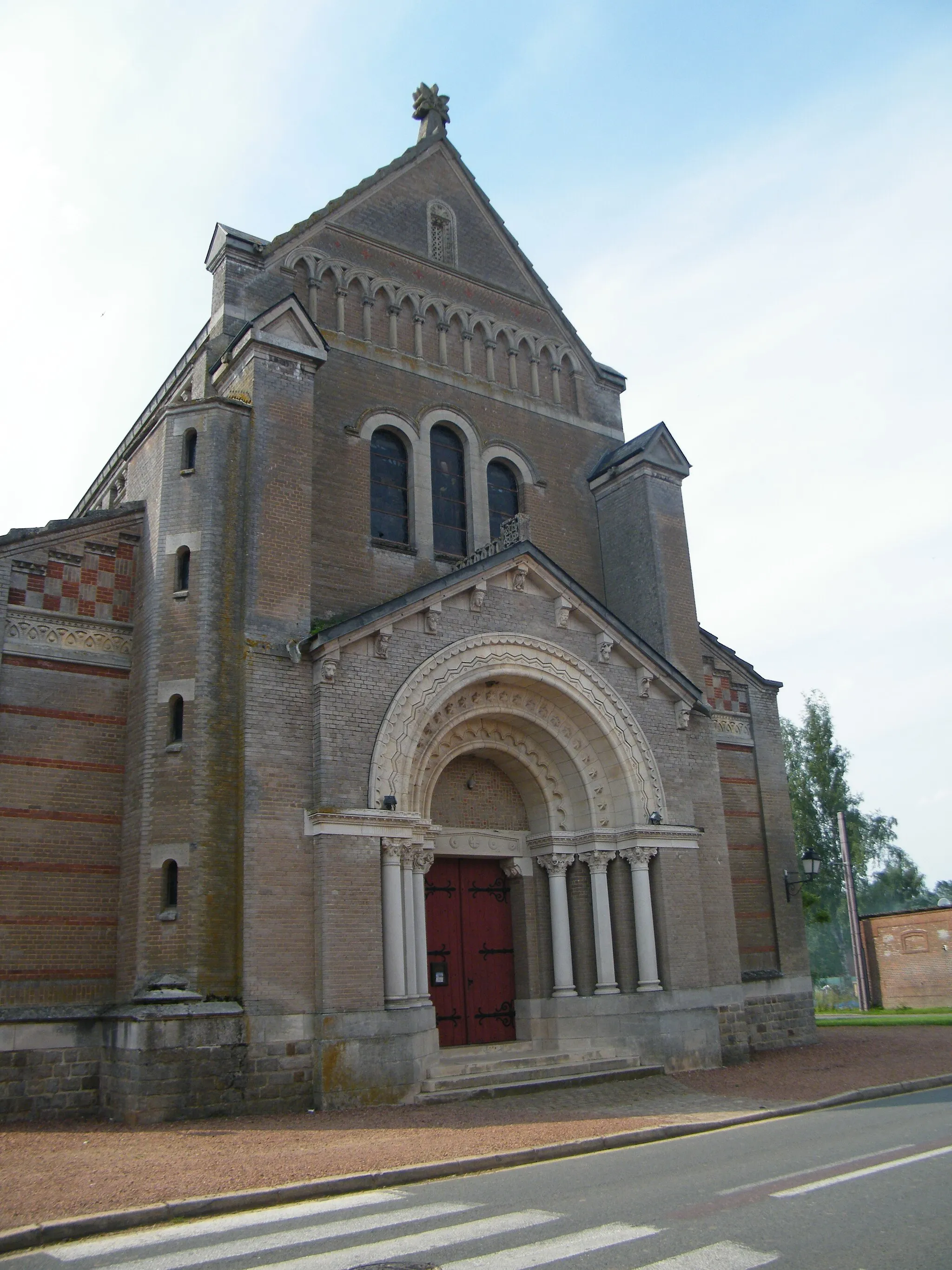 Photo showing: église.