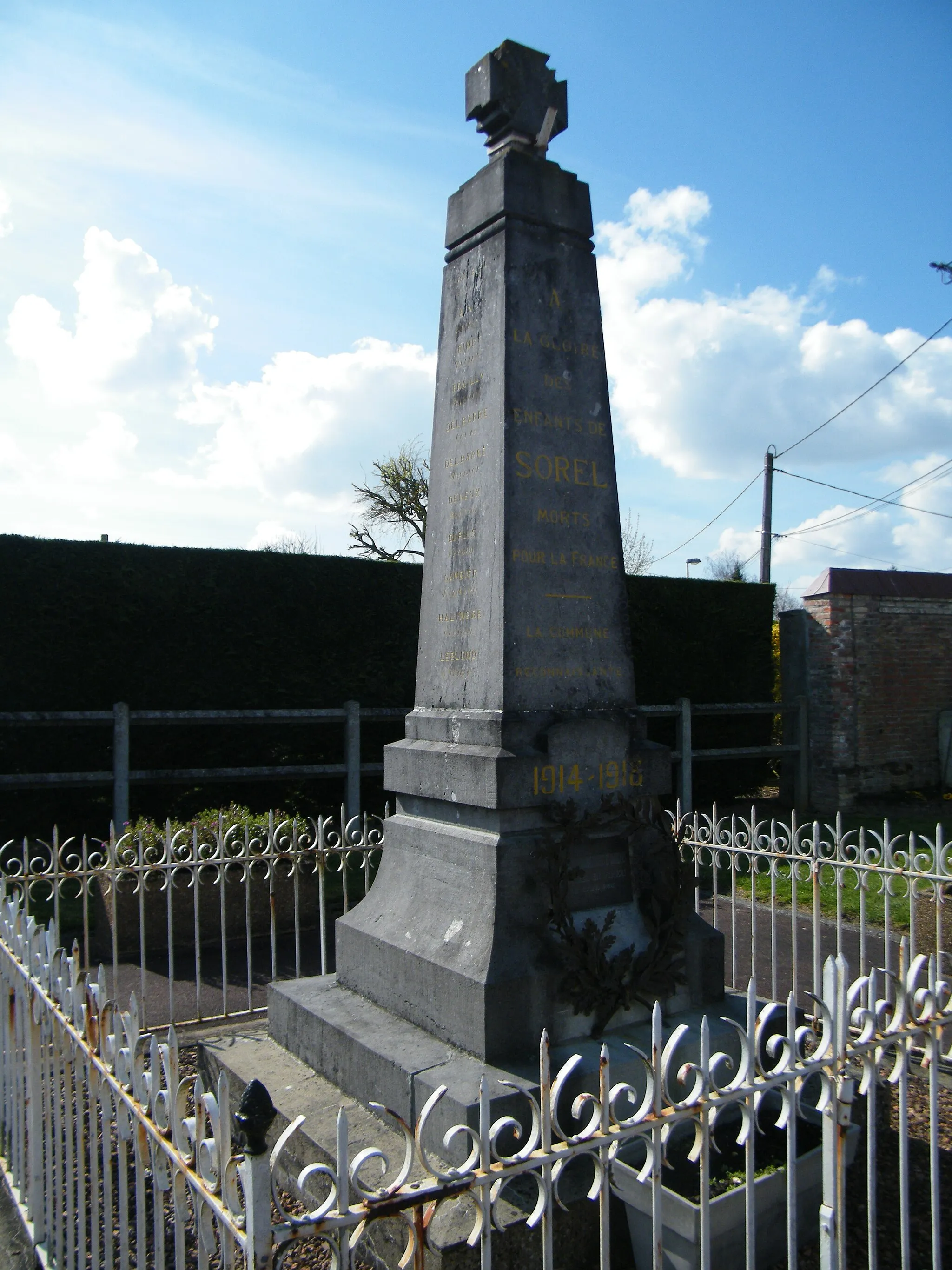 Photo showing: Le monument aux morts pour la patrie à Sorel-en-Vimeu, Somme, France.