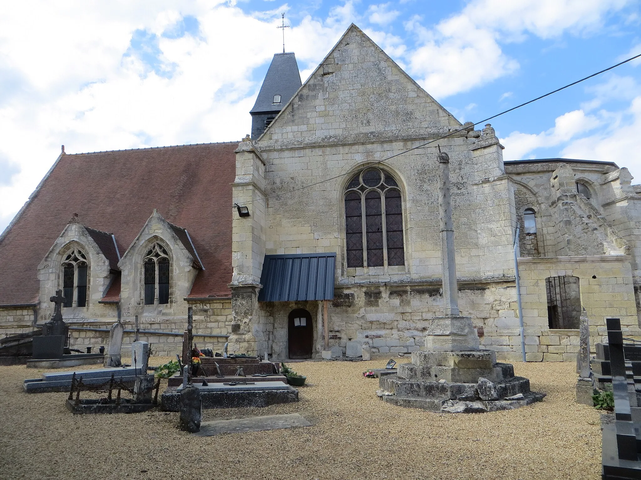 Photo showing: Vue générale de l'église