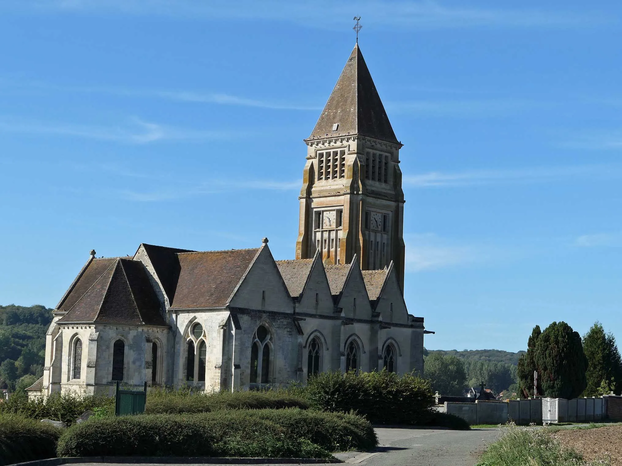 Photo showing: This building is indexed in the base Mérimée, a database of architectural heritage maintained by the French Ministry of Culture, under the reference PA00114920 .