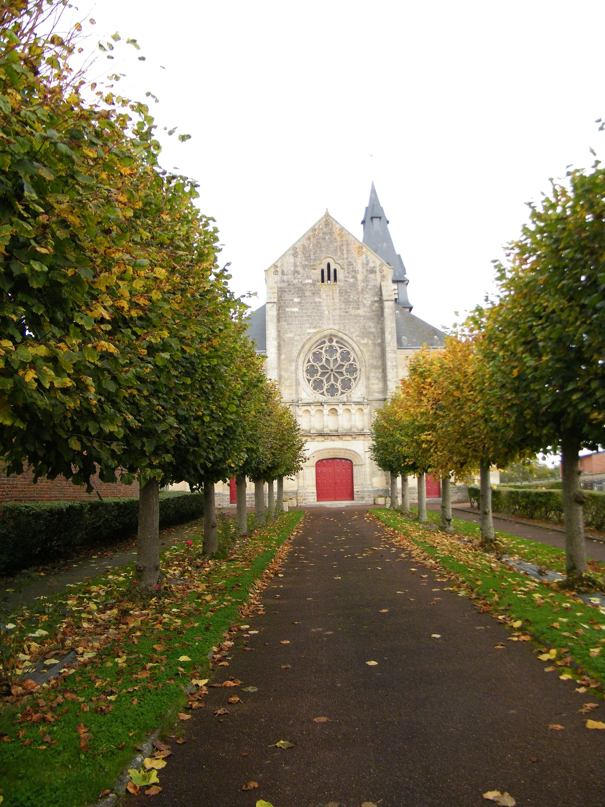Photo showing: église Saint-Médard d'Ercheu, Somme, France.