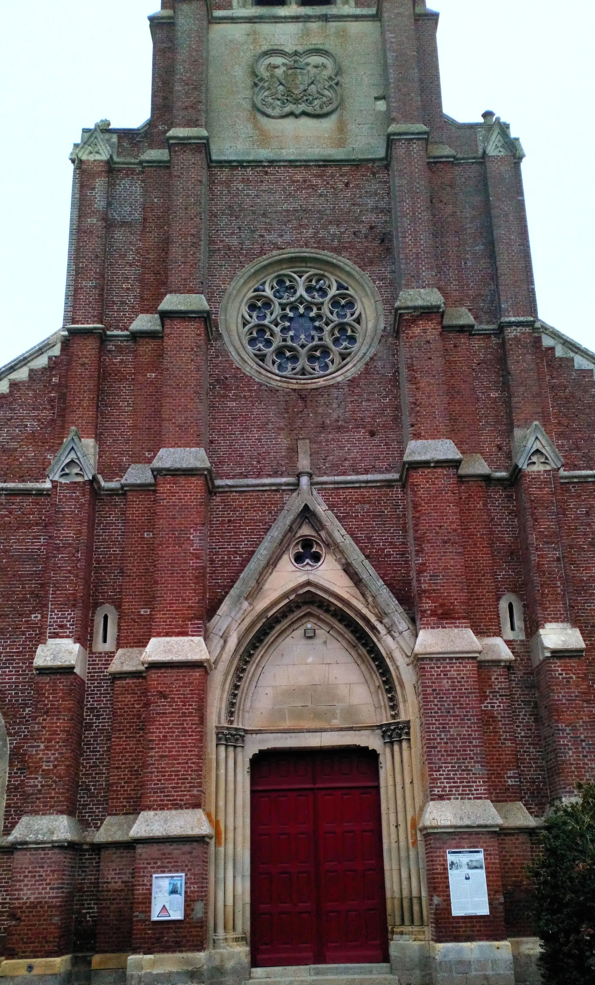 Photo showing: Le Quesnel, église Saint-Léger 4