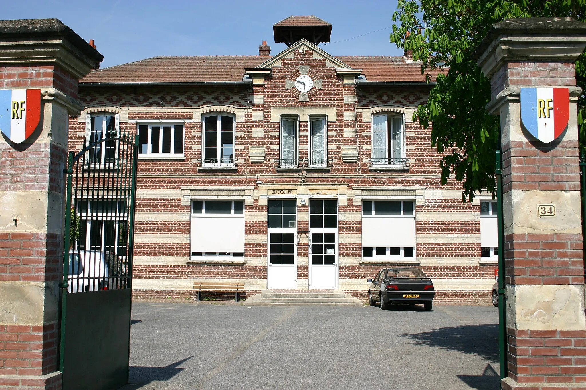 Photo showing: Mairie d'Angicourt
