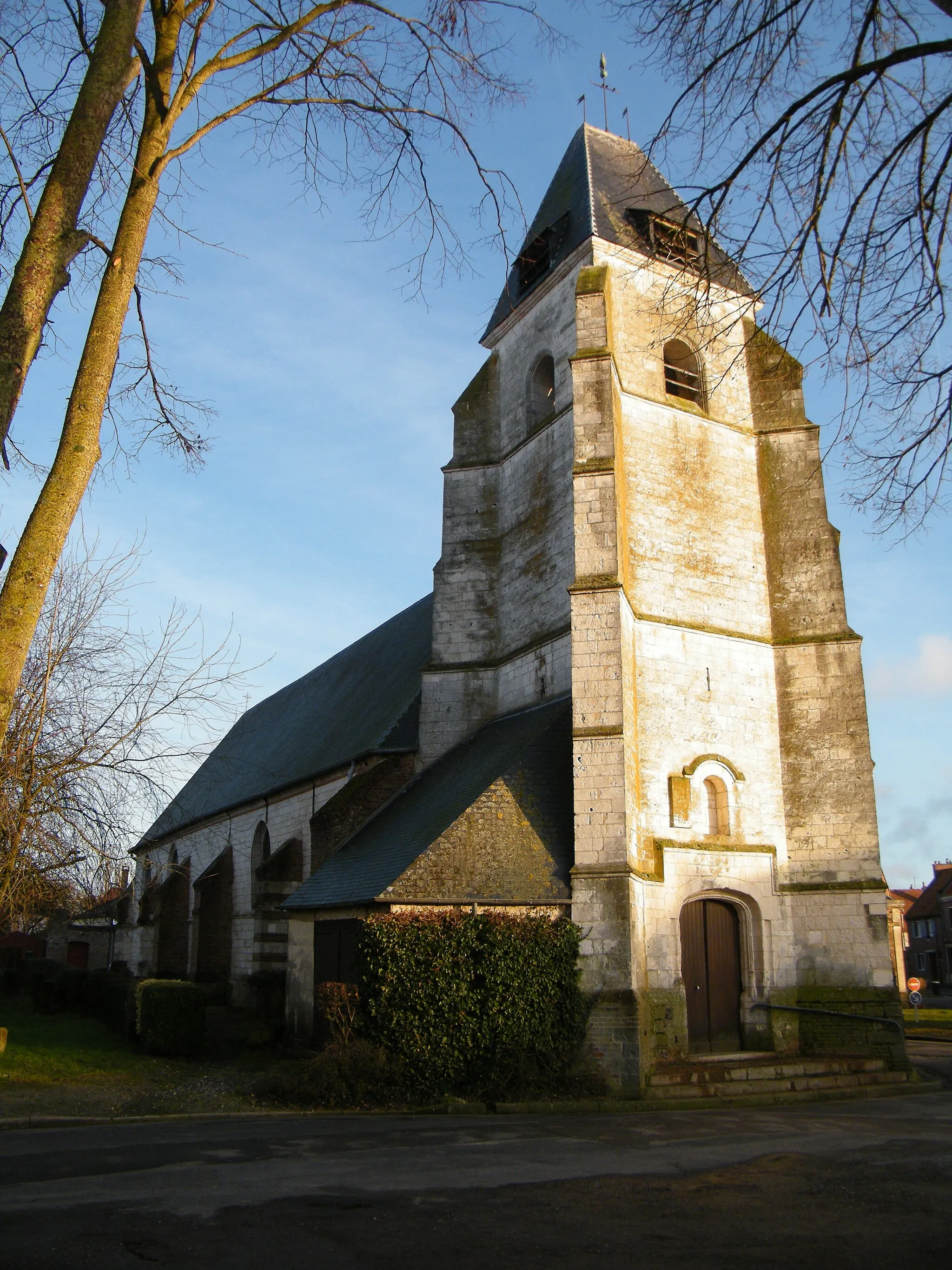 Photo showing: Quesnoy-sur-Airaines, Somme, France, église Saint-Michel.