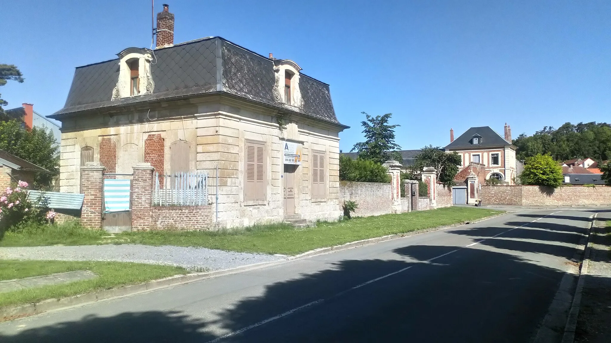 Photo showing: Château d'Heilly, vestiges